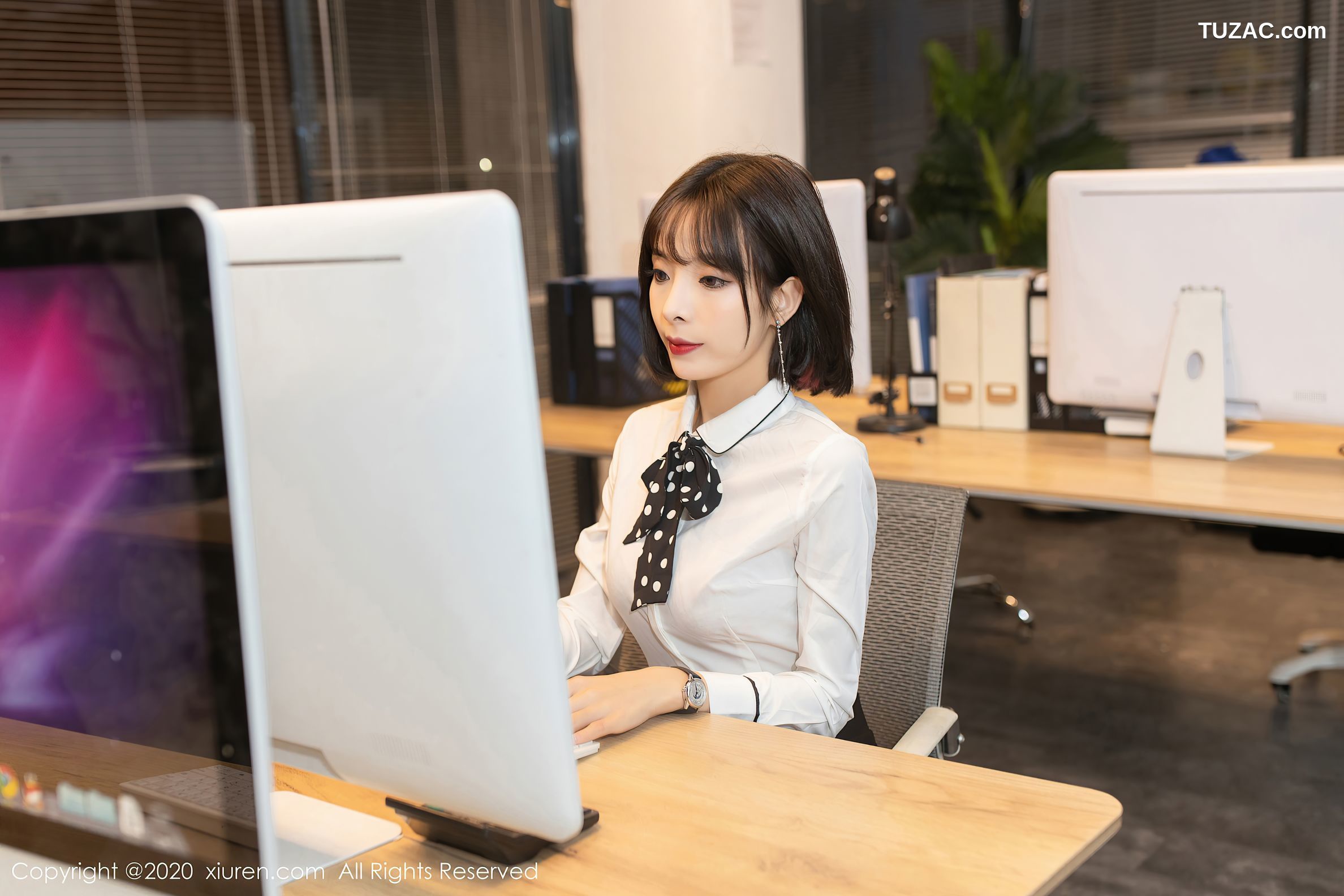 XiuRen秀人网-2755-陈小喵-《办公室邂逅主题系列》-2020.11.09