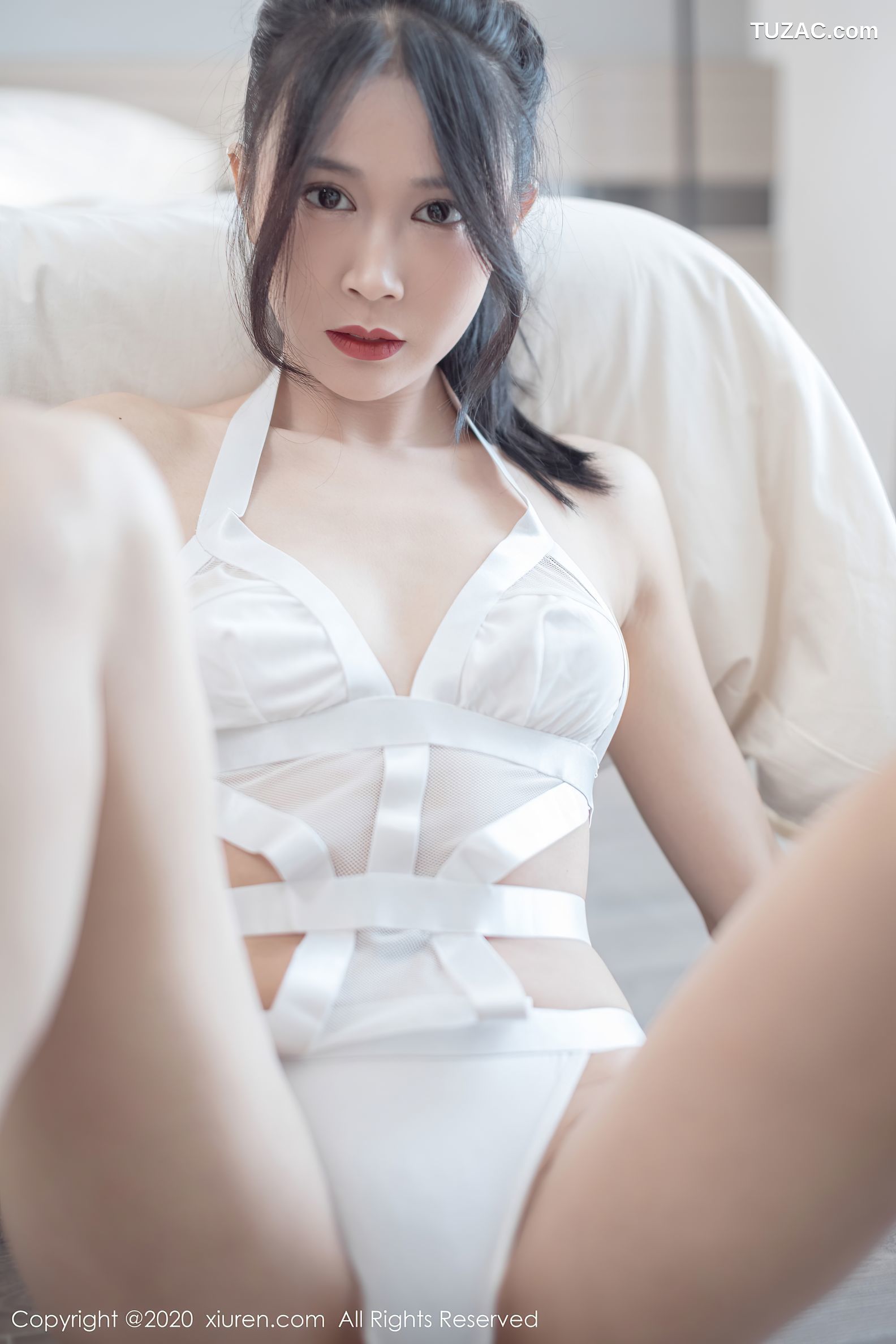 XiuRen秀人网-2777-园园呀-《白色性感情趣内衣系列》-2020.11.13