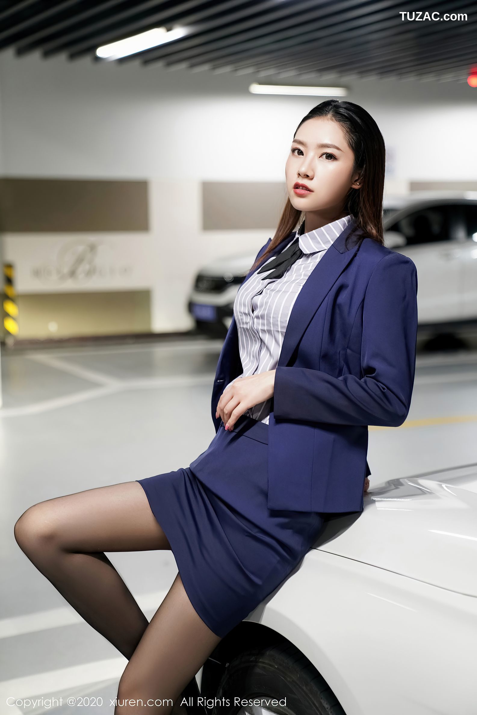 XiuRen秀人网-2784-方子萱-《经典的职场秘书OL装》-2020.11.16
