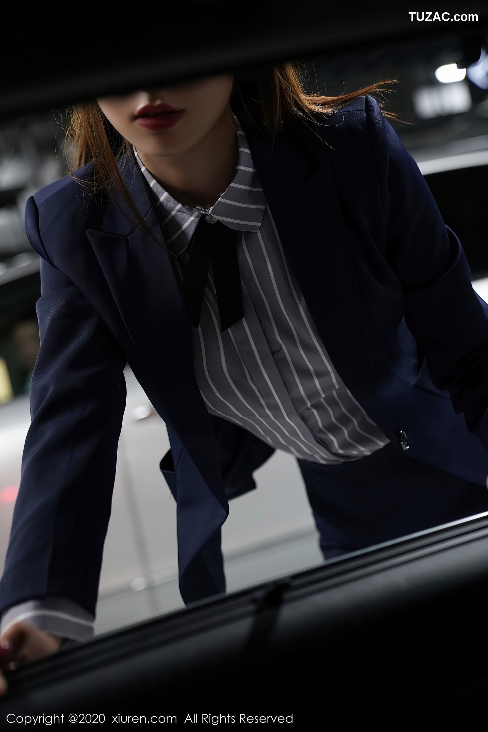 XiuRen秀人网-2784-方子萱-《经典的职场秘书OL装》-2020.11.16
