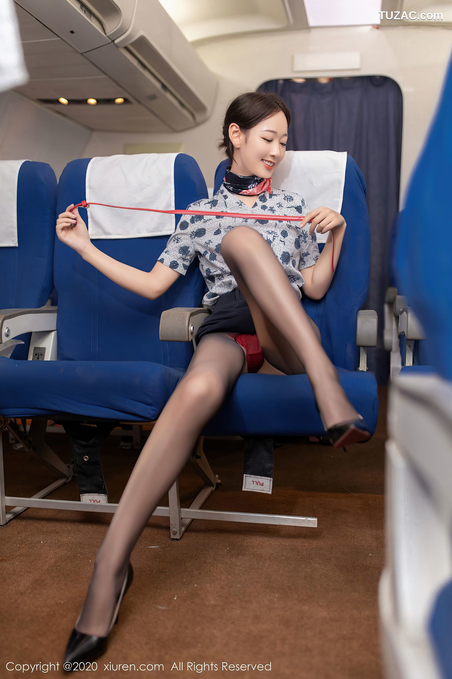 XiuRen秀人网-2840-唐安琪-《空姐下班后洛杉矶系列》-2020.11.30