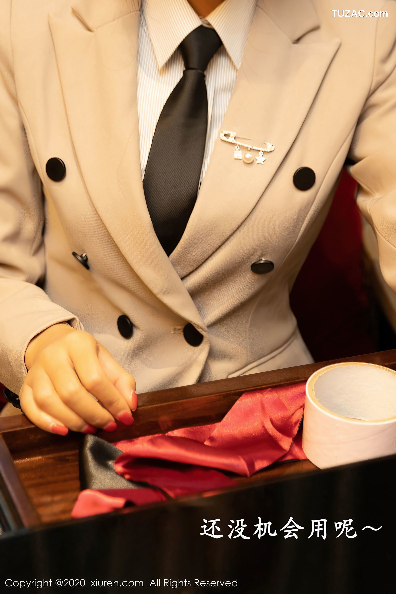 XiuRen秀人网-2857-周于希-尹菲-《办公室霸道总裁系列》-2020.12.04