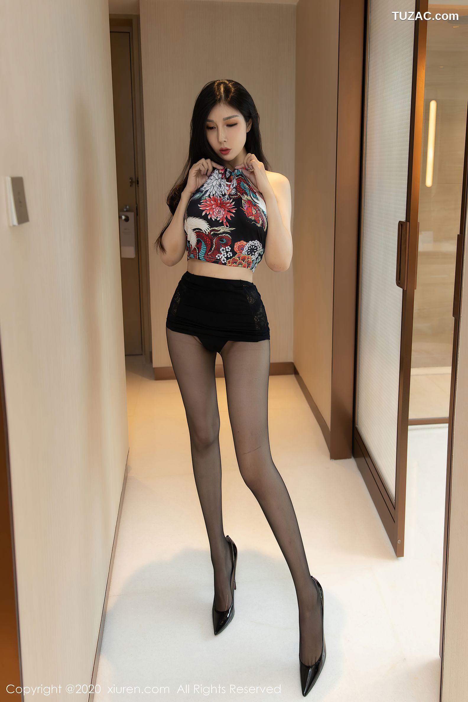 XiuRen秀人网-2894-田冰冰-《凹凸别致惹火身材》-2020.12.14