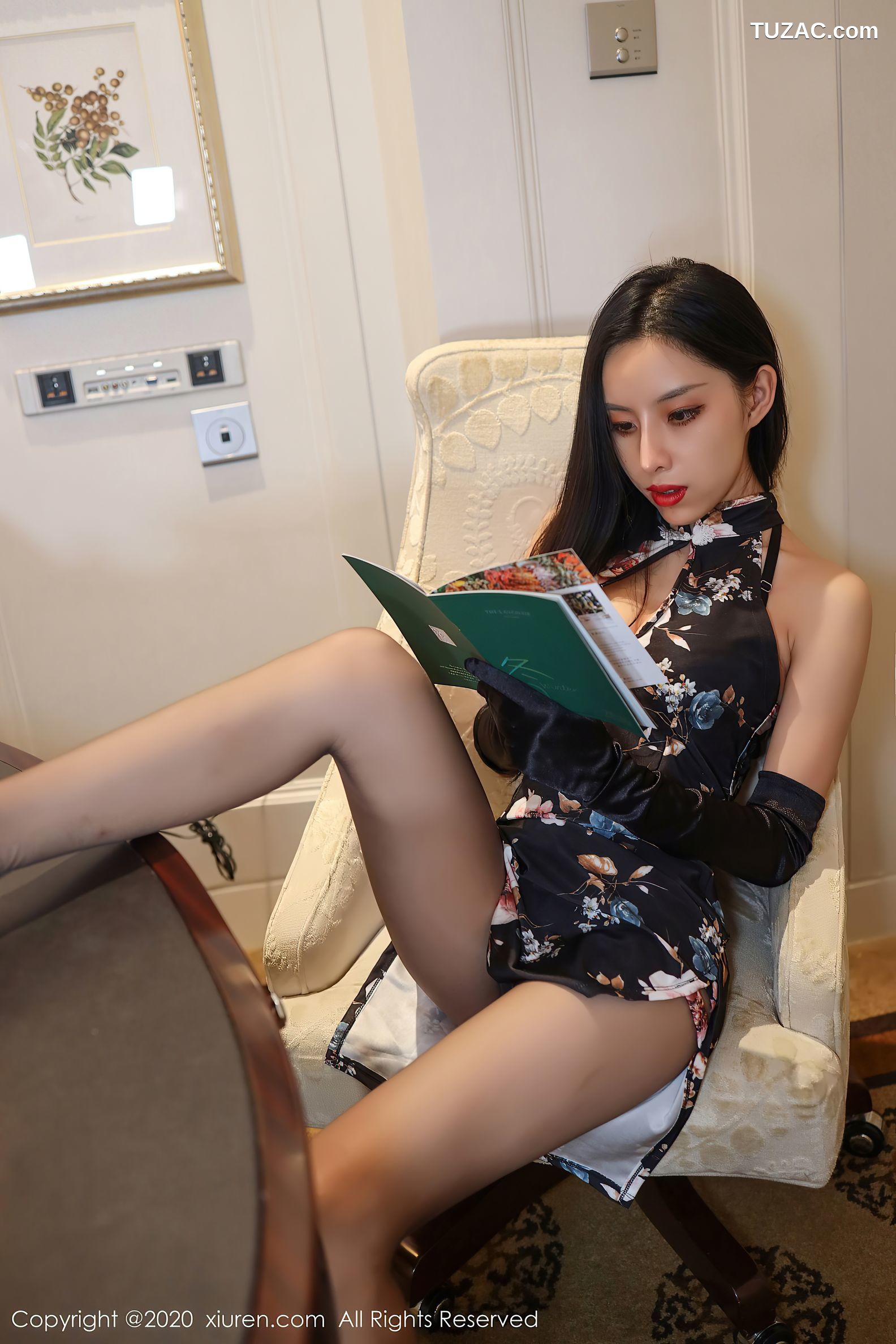 XiuRen秀人网-2897-Riri617-古韵旗袍黑丝裤袜-2020.12.15