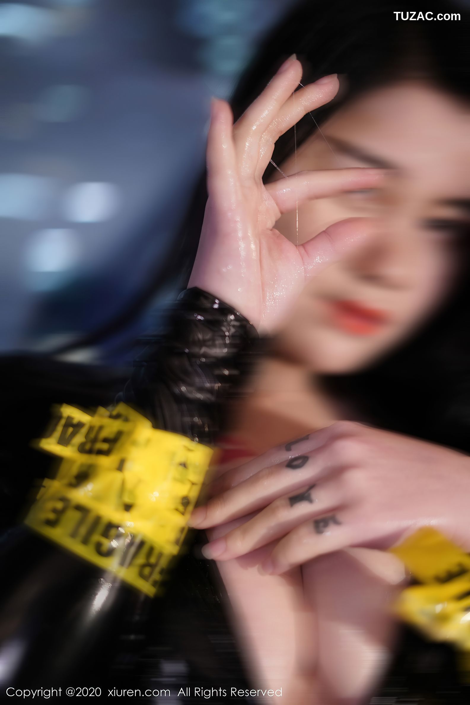 XiuRen秀人网-2918-美七Mia-《情趣皮衣制服系列》-2020.12.21