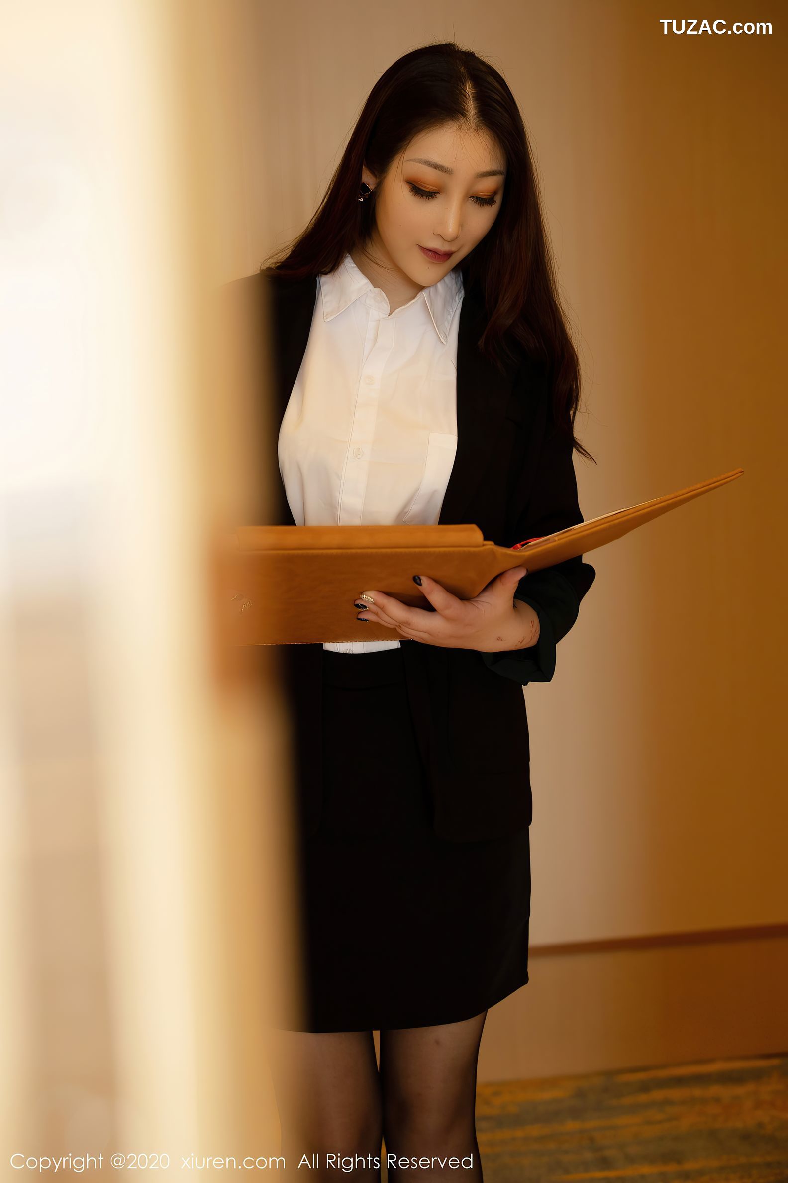 XiuRen秀人网-2937-妲己-《黑色职场制服》-2020.12.24