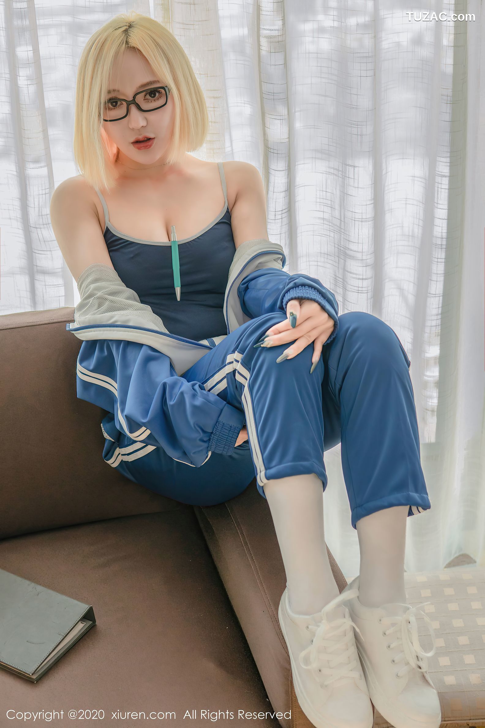 XiuRen秀人网-2945-文静儿-《巨乳校服系列》-2020.12.28