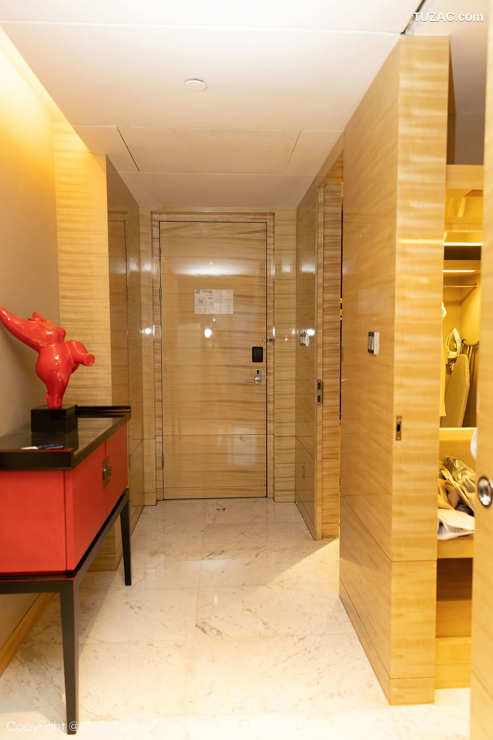 XiuRen秀人网-2962-周于希-《酒店私人经理剧情主题系列》-2020.12.31