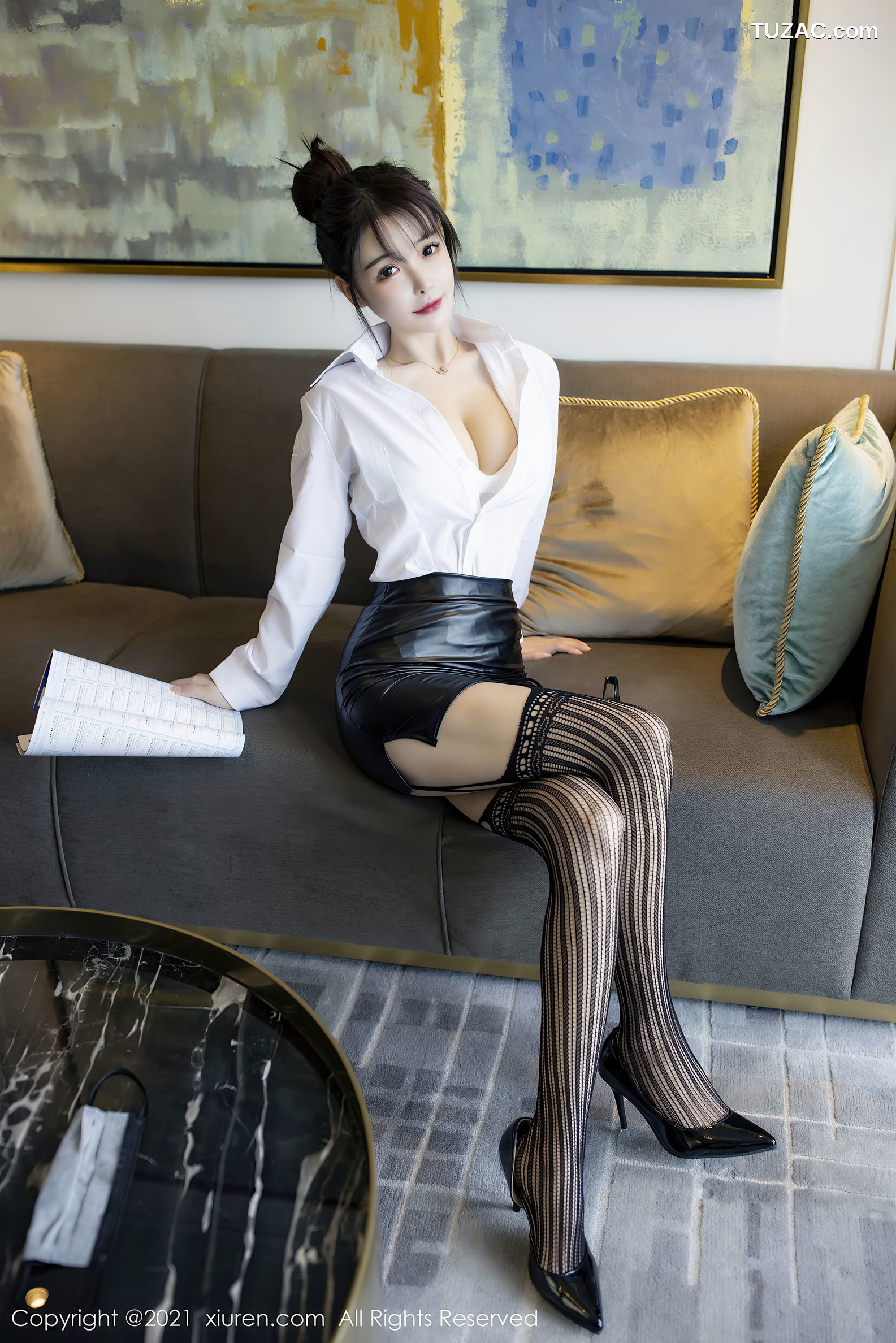 XiuRen秀人网-2976-南初妹妹-《经典的秘书职业装主题系列》-2021.01.06