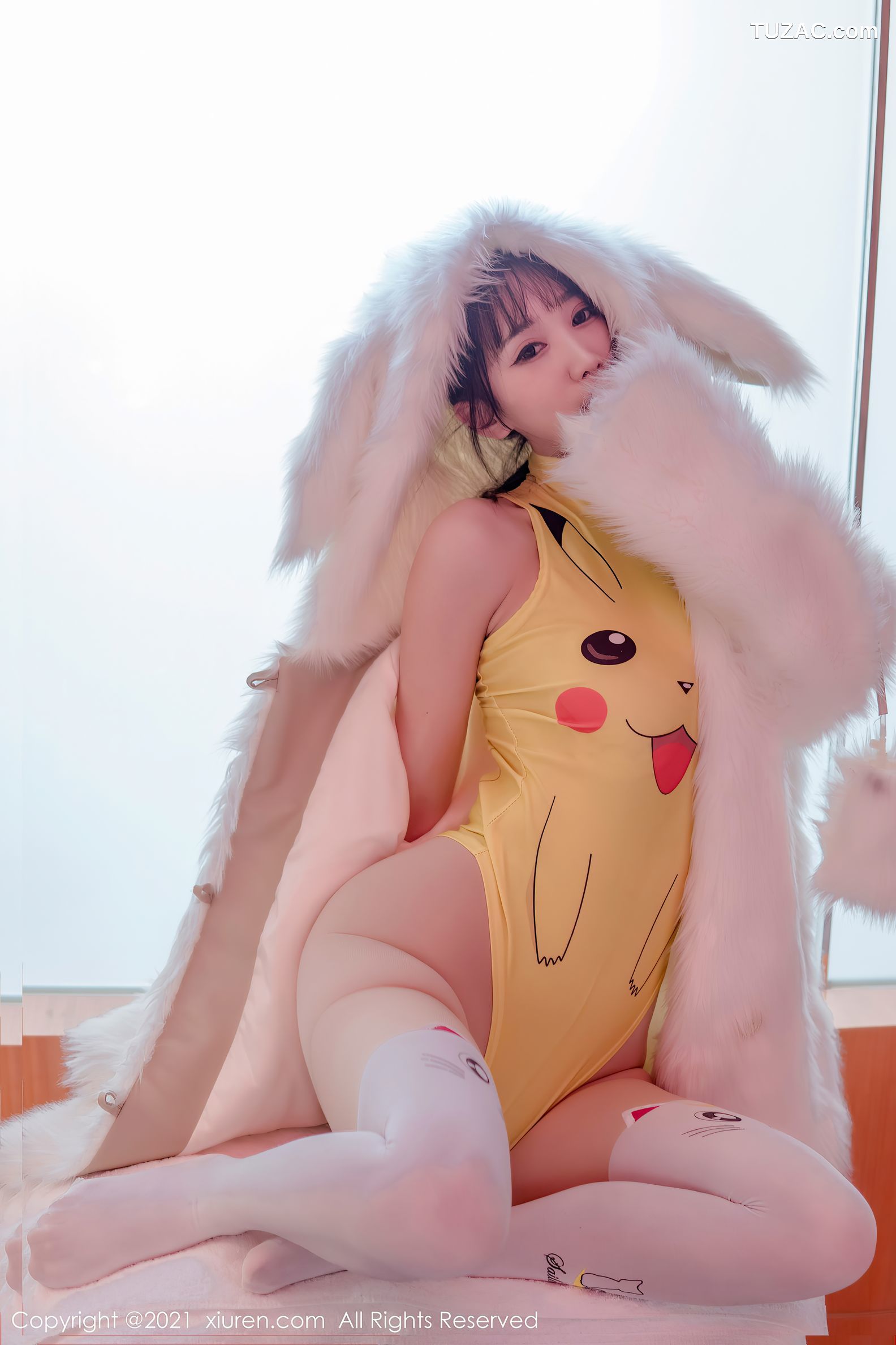 XiuRen秀人网-2988-小果冻儿-卡通连体衣肉丝裤袜-2021.01.11