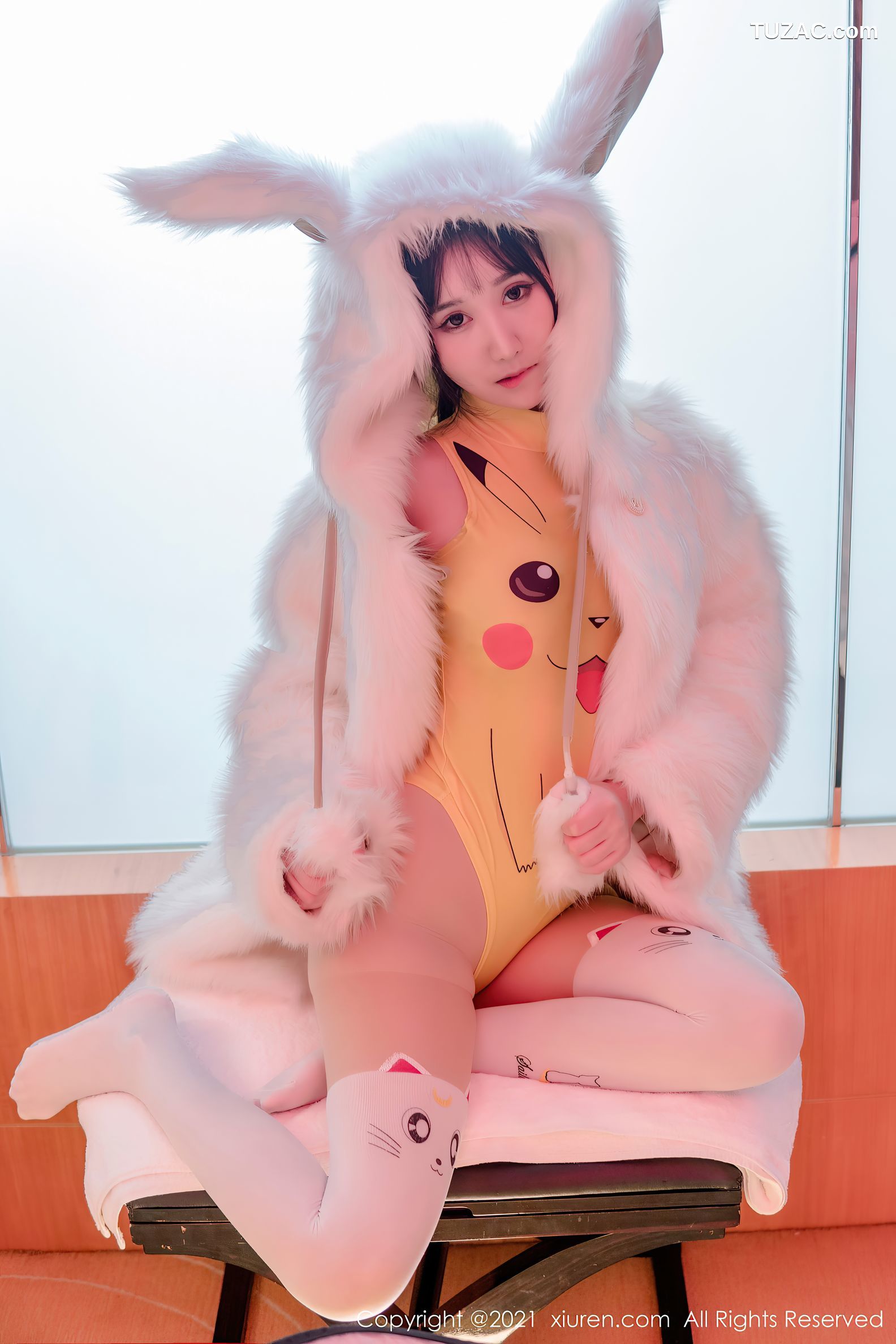 XiuRen秀人网-2988-小果冻儿-卡通连体衣肉丝裤袜-2021.01.11