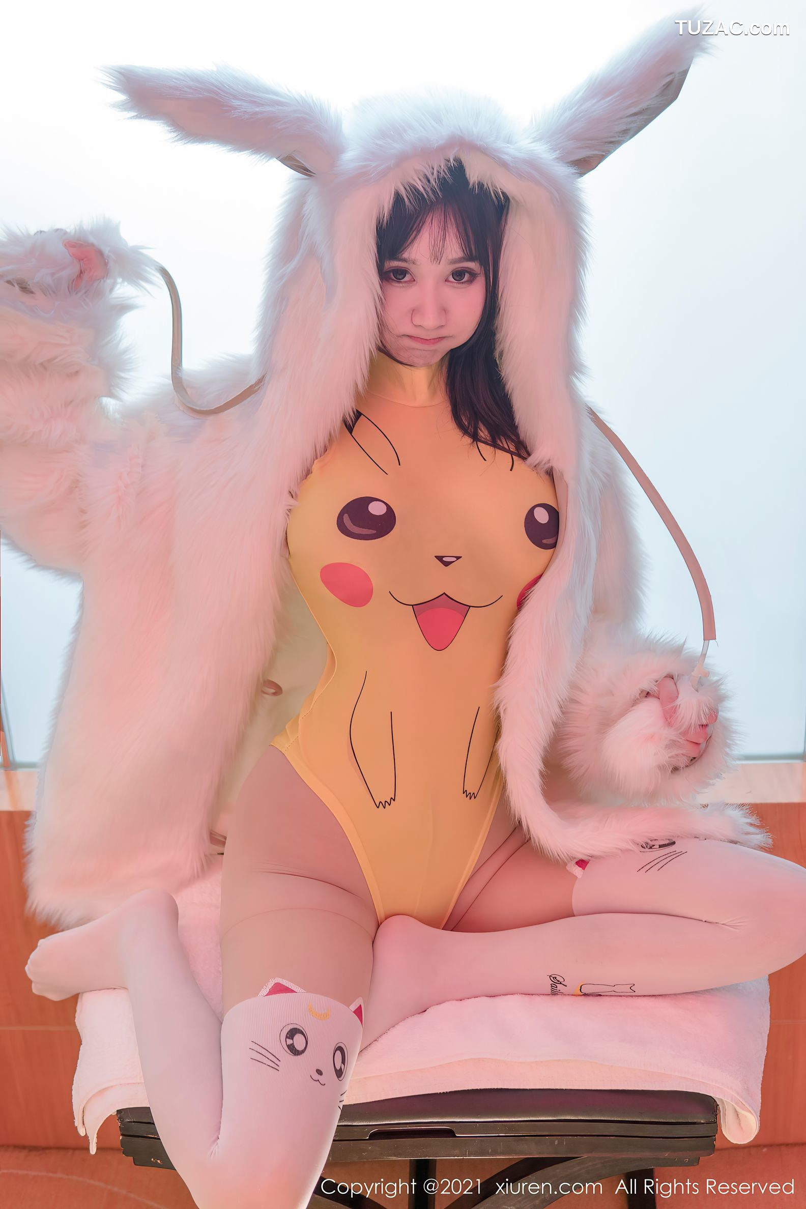 XiuRen秀人网-2988-小果冻儿-卡通连体衣肉丝裤袜-2021.01.11