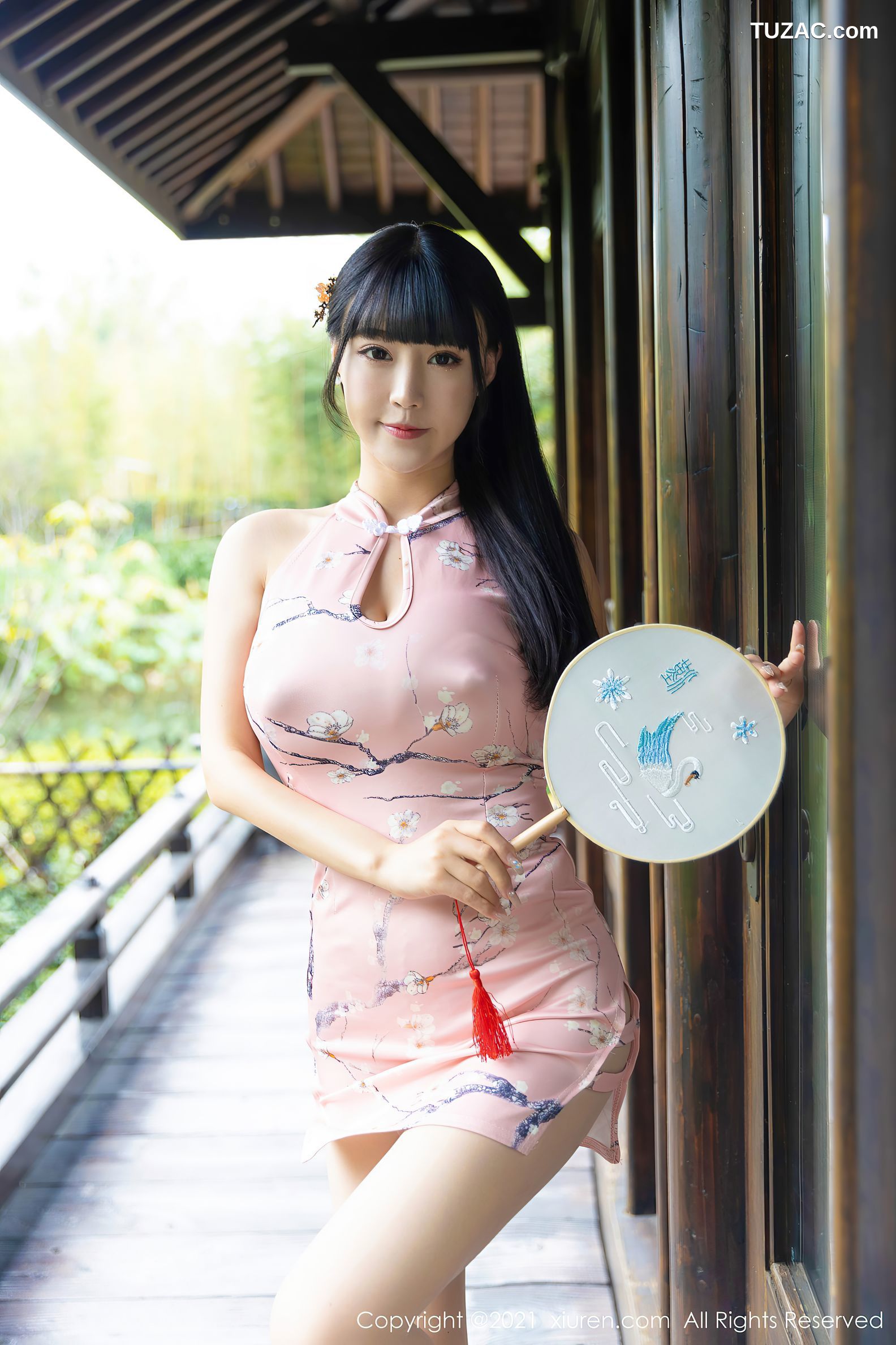 XiuRen秀人网-3008-朱可儿-玥儿玥er-户外女同系列傲人豪乳-2021.01.15