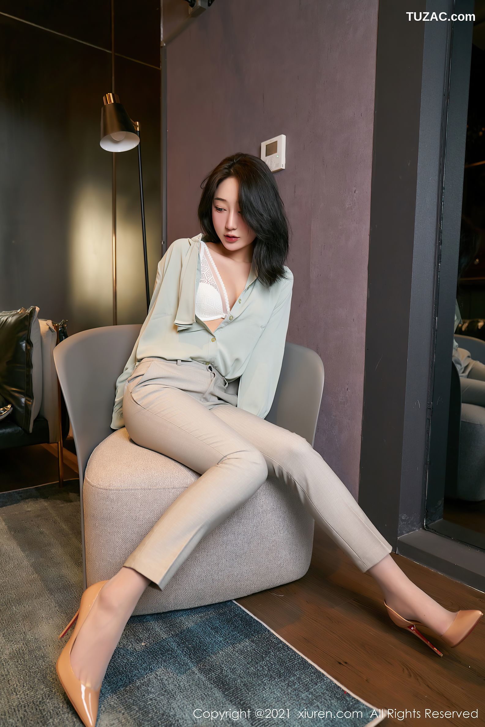 XiuRen秀人网-3009-九月生-秘书职业装主题性感内衣-2021.01.15