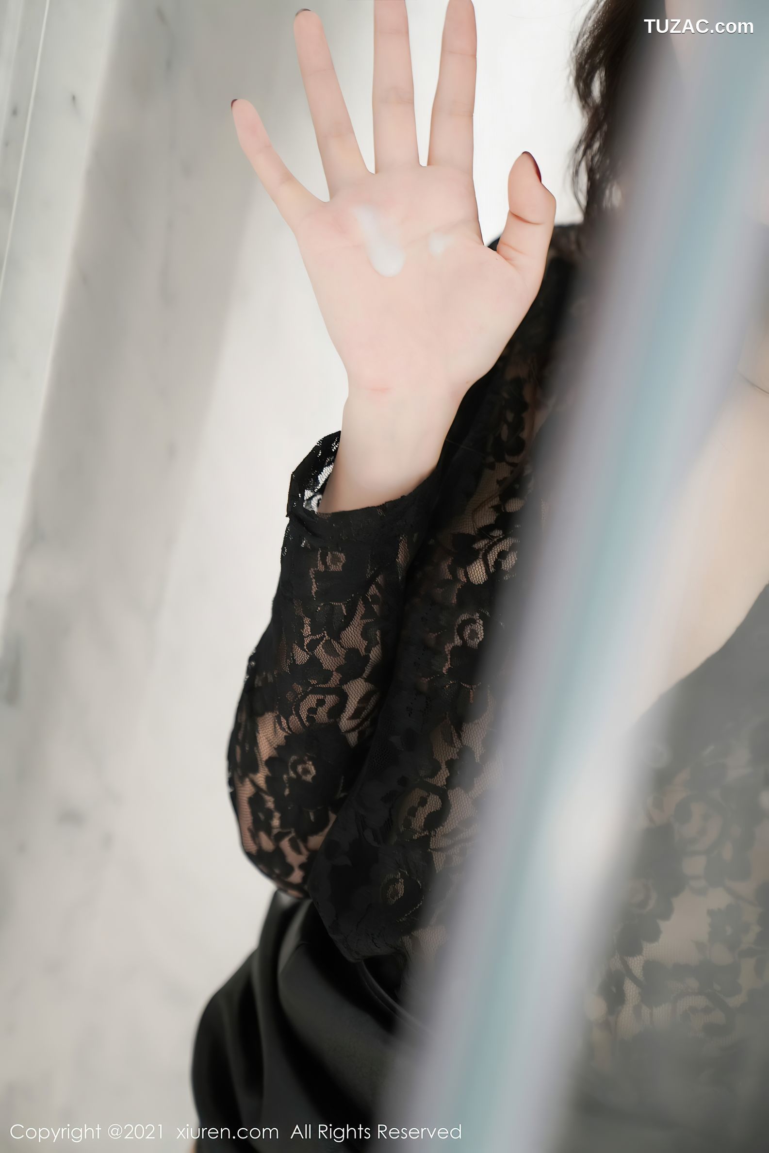 XiuRen秀人网-3011-芝芝Booty-浴室剧情主题性感内衣黑色蕾丝-2021.01.15