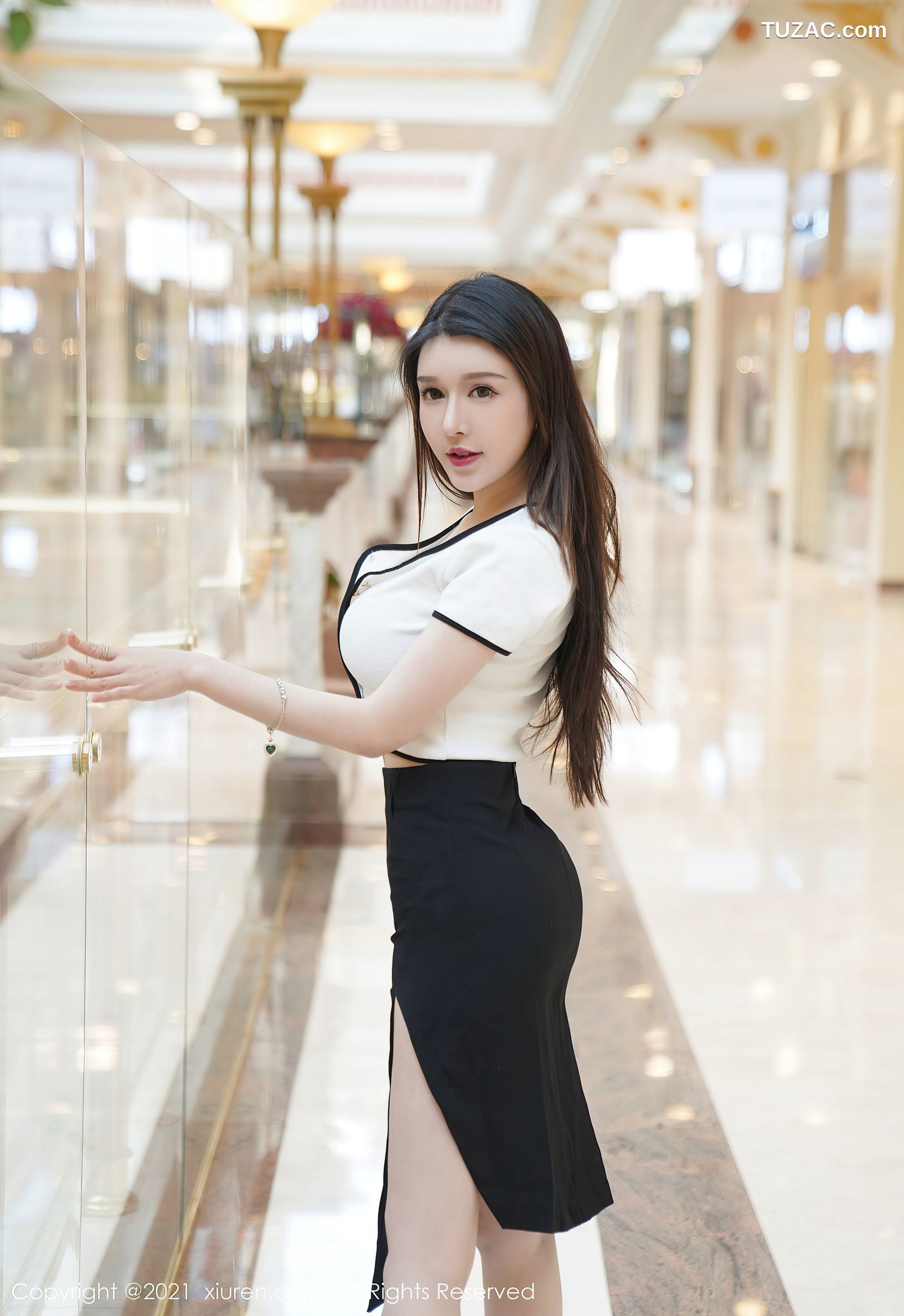 XiuRen秀人网-3023-玉兔miki-黑色内衣黑丝裤袜-2021.01.20