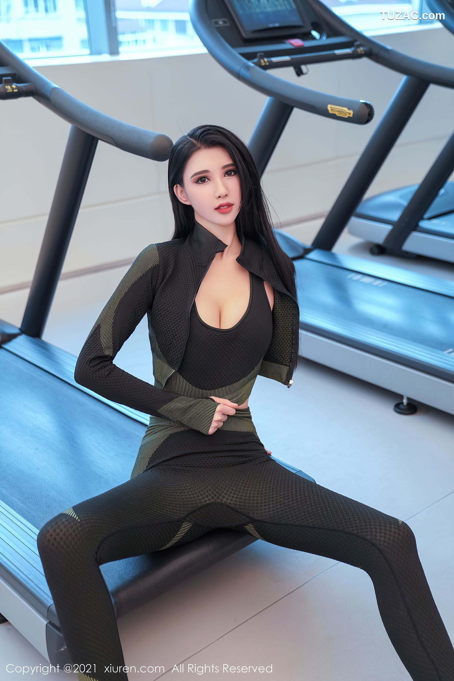 XiuRen秀人网-3040-葛征-净高184cm-江浙沪旅拍-健身房主题紧身运动装-2021.01.25