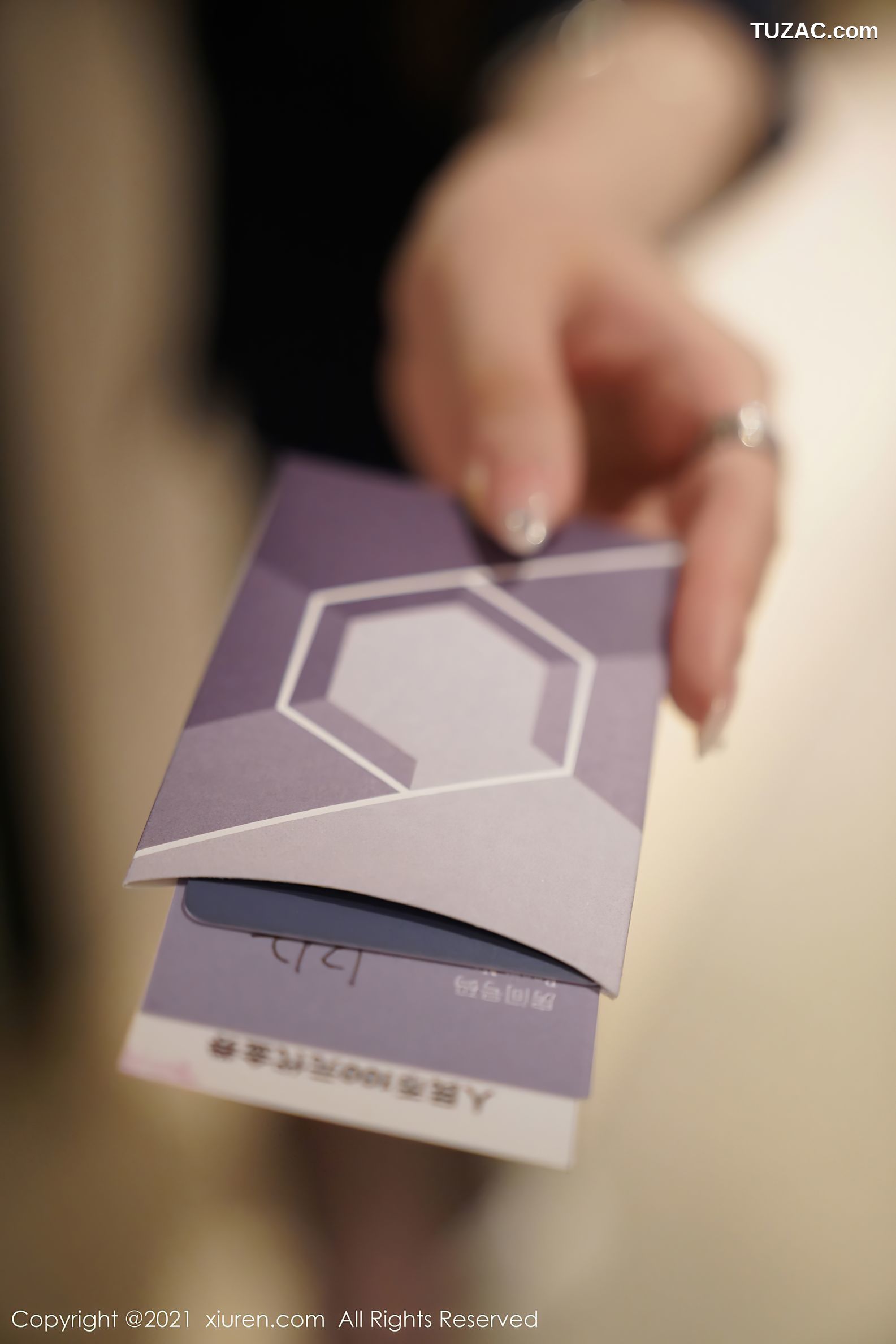 XiuRen秀人网-3043-玉兔miki-i职场秘书OL剧情主题黑丝裤袜-2021.01.26