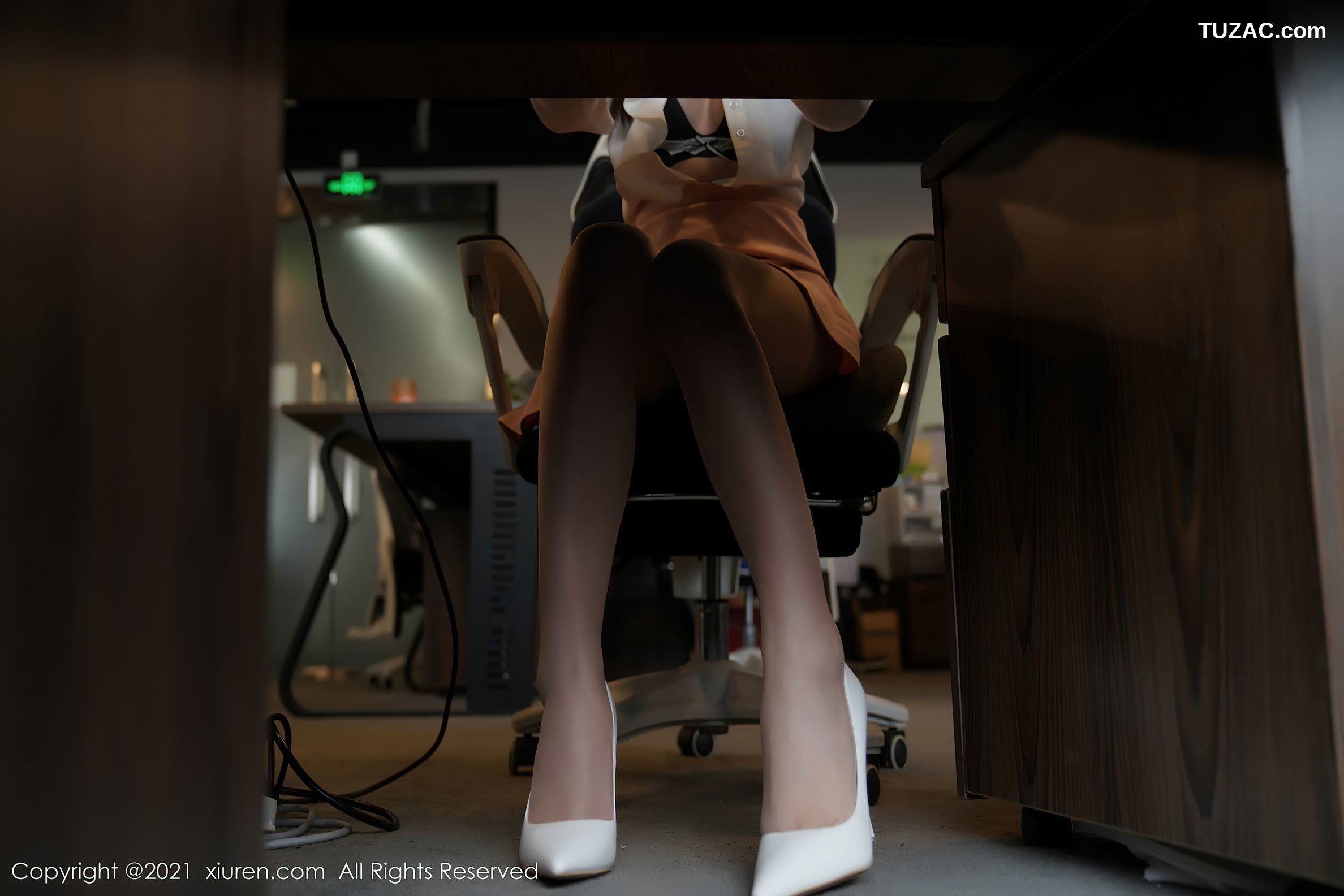 XiuRen秀人网-3046-周于希Sandy-办公室前台主题粉色短裙下薄透肉丝-2021.01.26