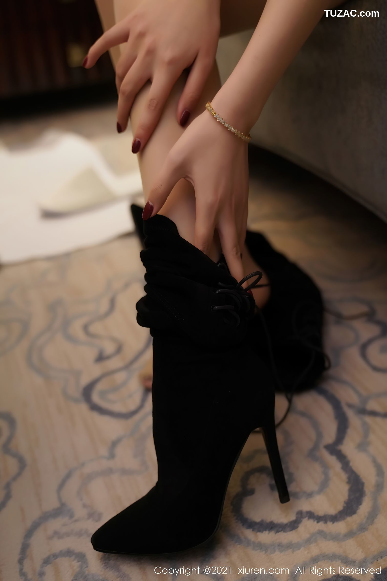 XiuRen秀人网-3062-芝芝Booty-澳门旅拍-连体衣性感内衣-2021.01.29