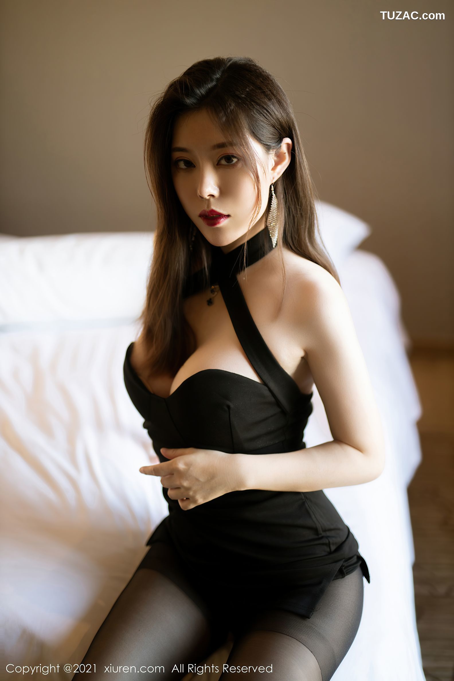 XiuRen秀人网-3071-白茹雪Abby-典雅黑色礼裙魅惑黑丝裤袜-2021.02.02