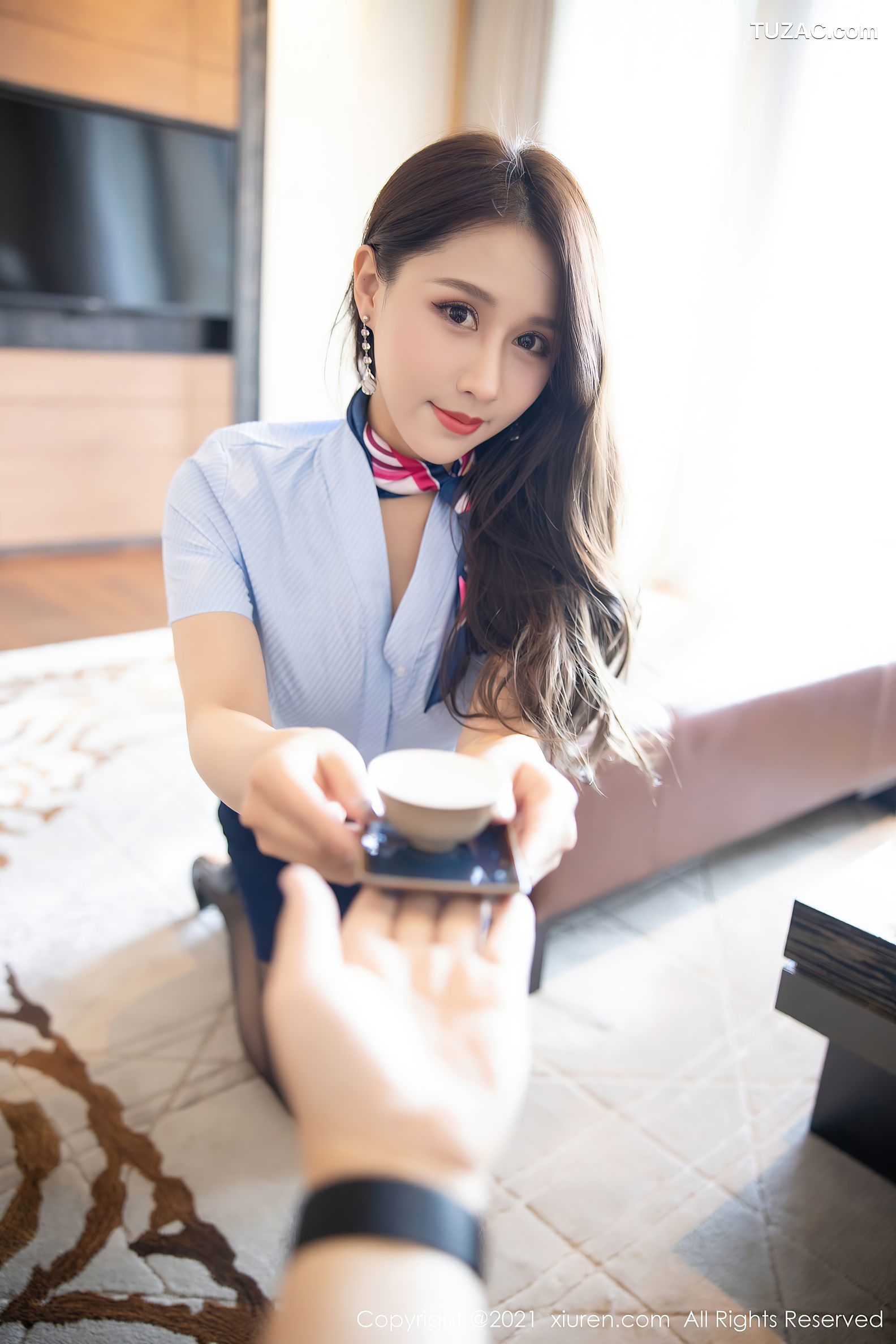 XiuRen秀人网-3073-徐安安-三亚旅拍-经典制服捆绑艺黑丝-2021.02.02