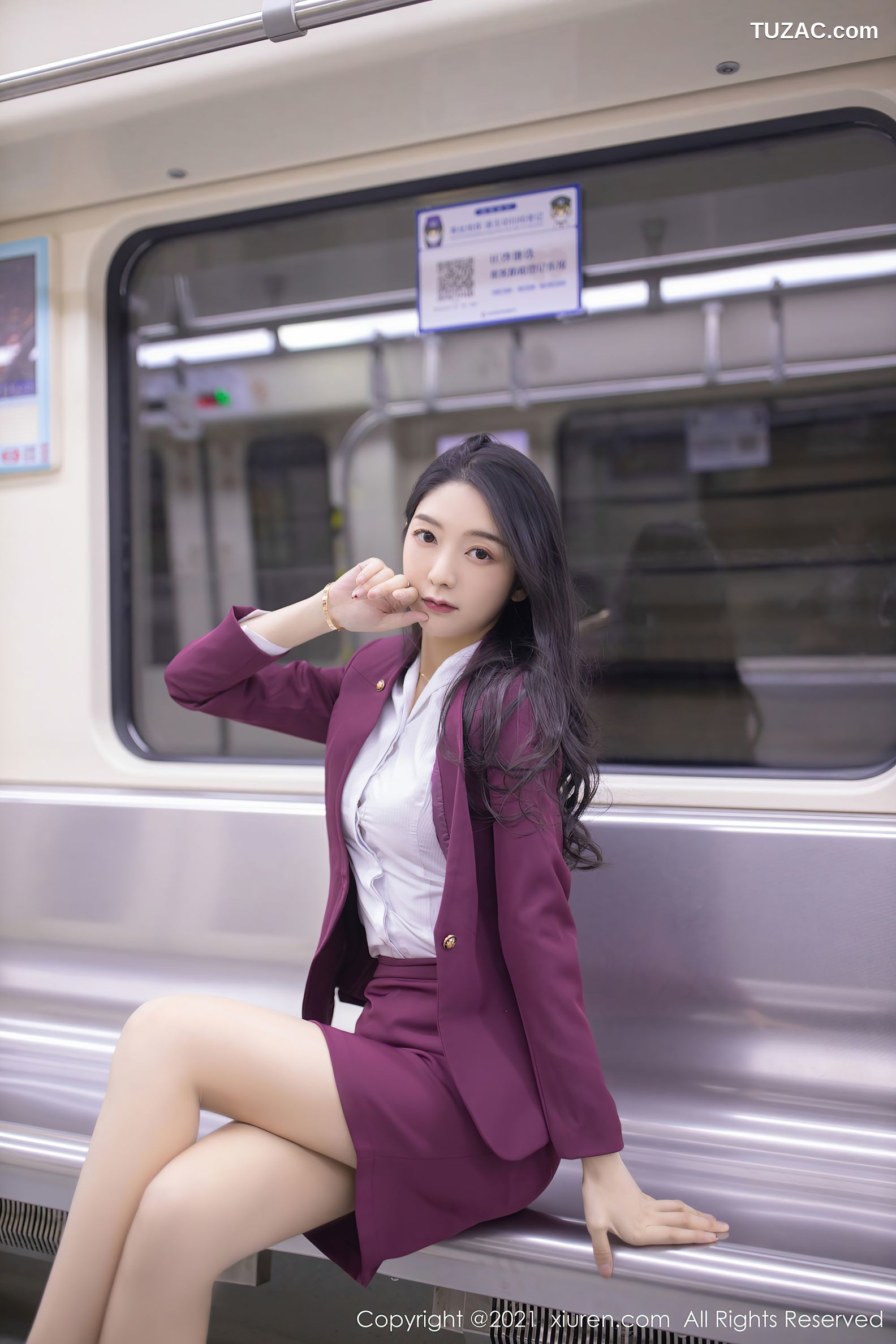 XiuRen秀人网-3092-Angela小热巴-末班地铁场景主题肉丝蕾丝内裤-2021.02.07