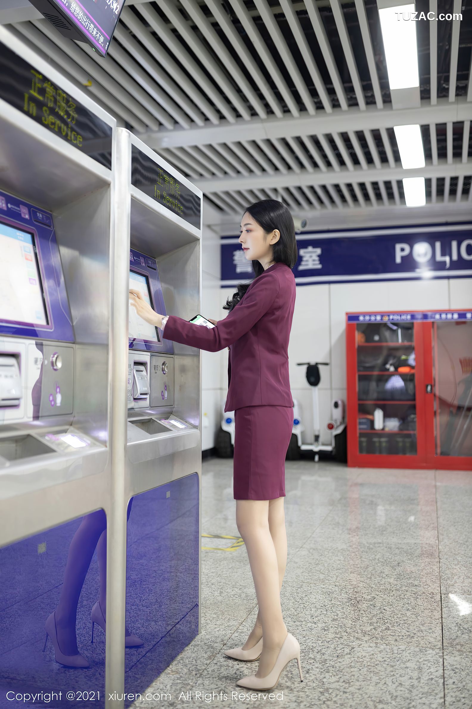 XiuRen秀人网-3092-Angela小热巴-末班地铁场景主题肉丝蕾丝内裤-2021.02.07