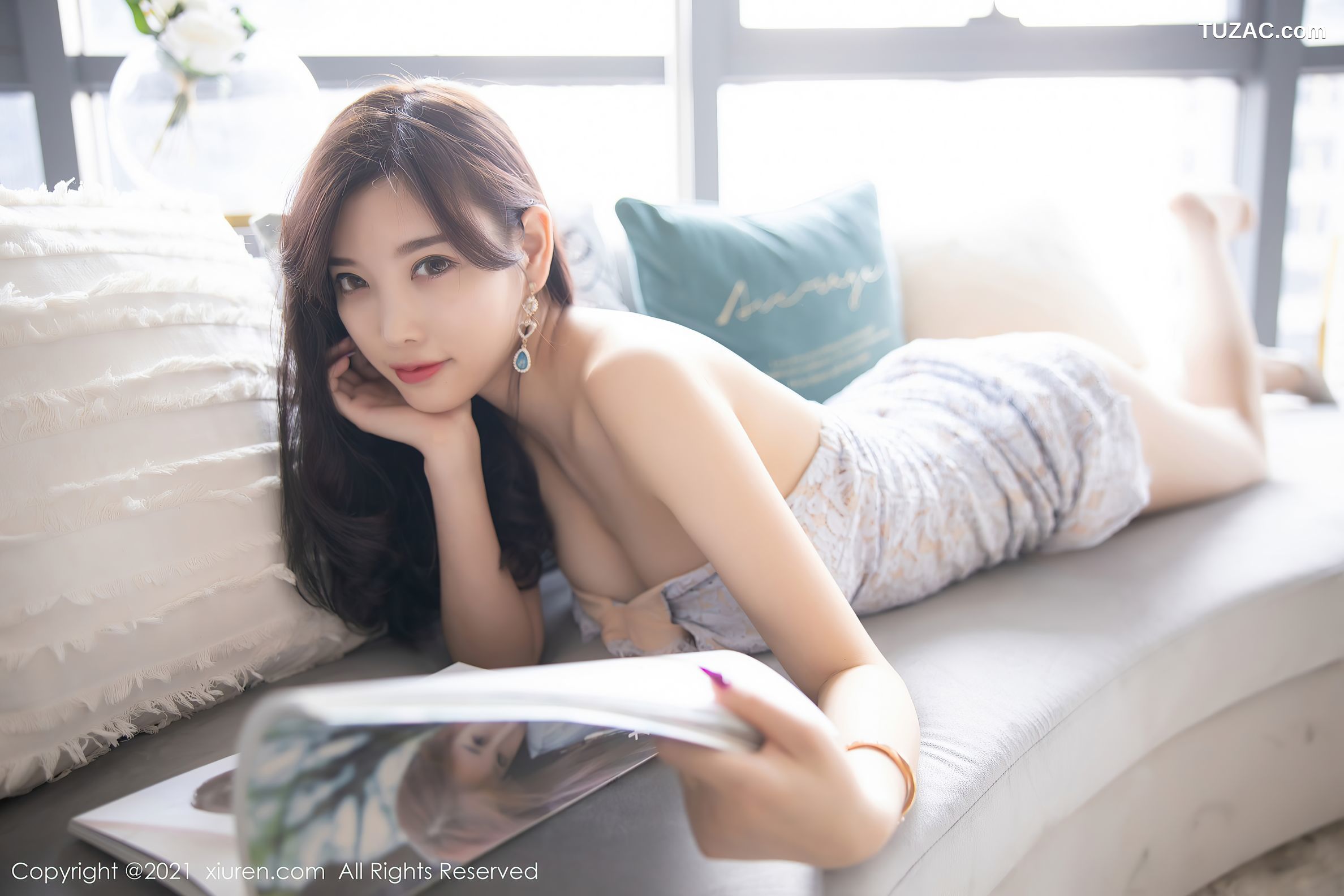 XiuRen秀人网-3094-杨晨晨sugar-精致镂空吊带裙肉丝-2021.02.07