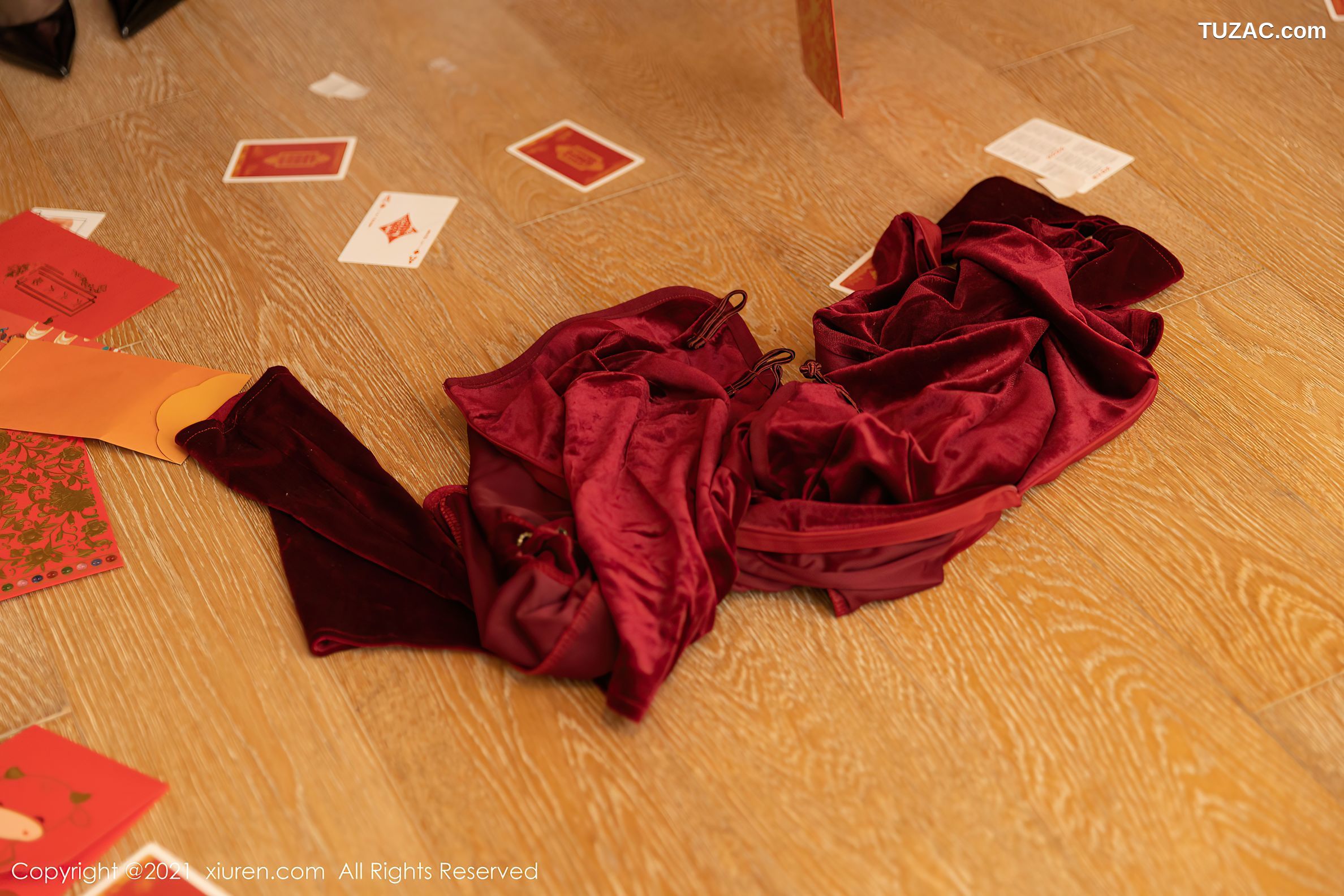 XiuRen秀人网-3096-尤妮丝-王雨纯-朱可儿-新春主题-傲人豪乳-2021.02.08