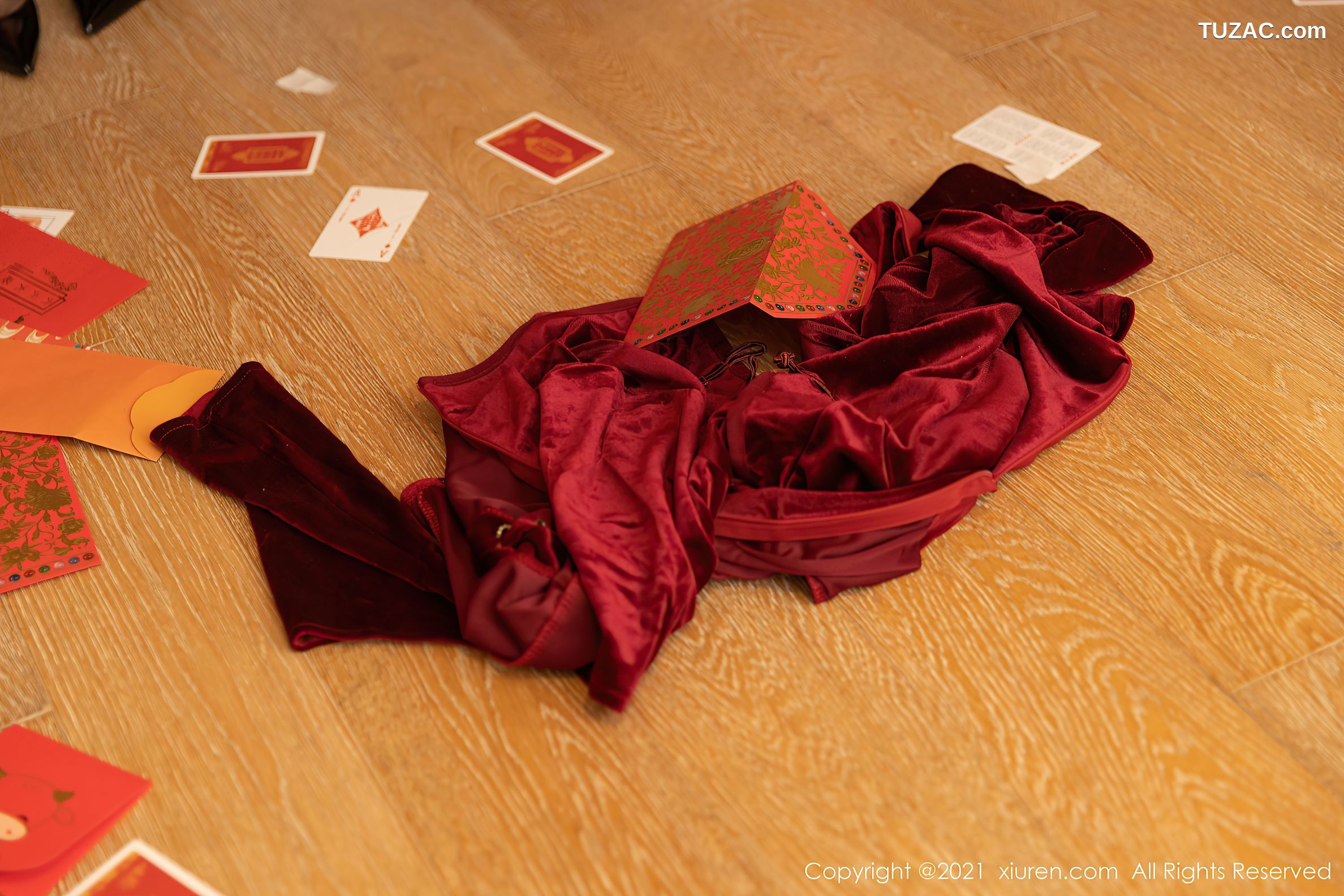 XiuRen秀人网-3096-尤妮丝-王雨纯-朱可儿-新春主题-傲人豪乳-2021.02.08