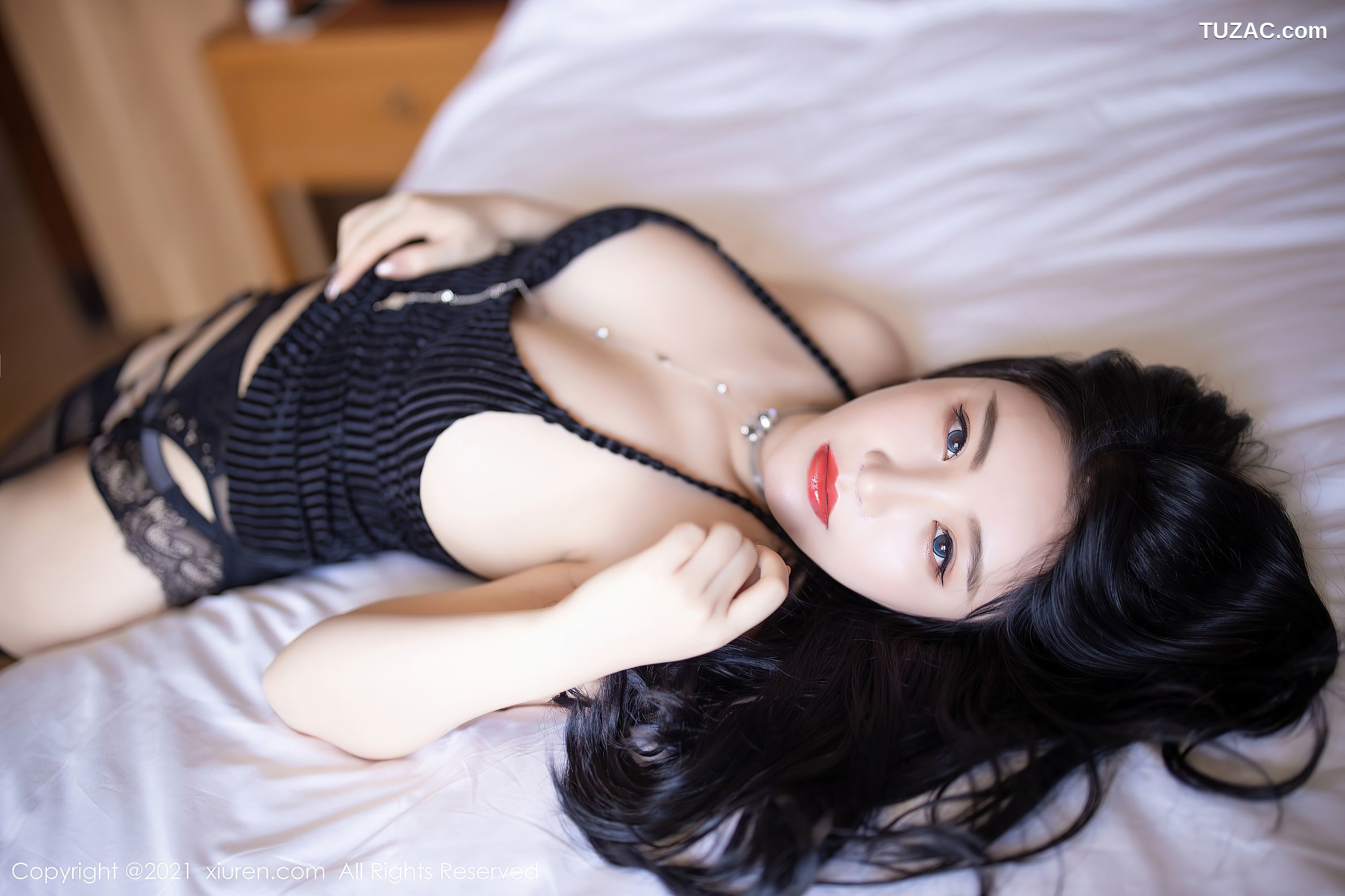 XiuRen秀人网-3109-Cherry绯月樱-黑色条纹吊带裙黑丝网袜-2021.02.19