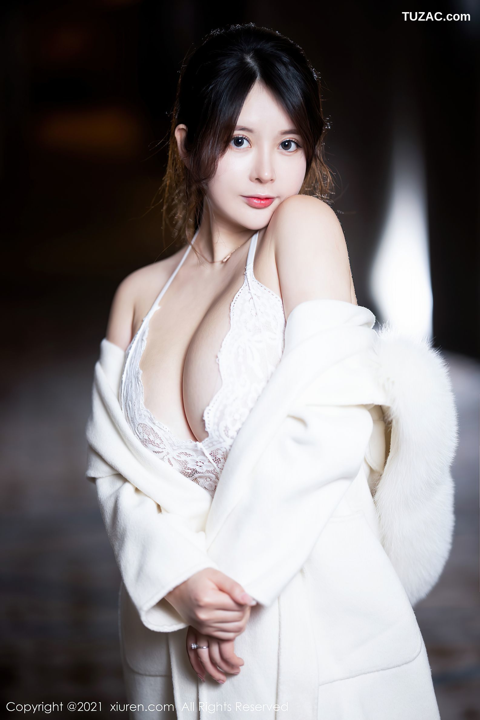 XiuRen秀人网-3121-奶油妹妹-精致镂空情趣内衣蕾丝袜-2021.02.22