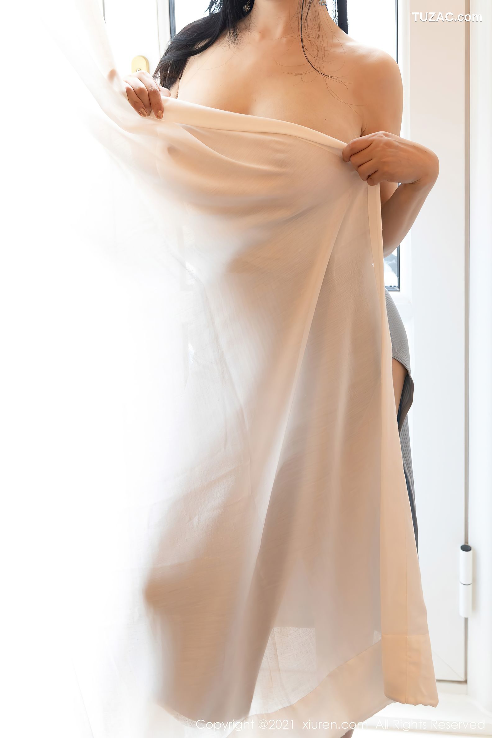 XiuRen秀人网-3122-允爾-厦门旅拍-蓝色轻透长裙豪乳朦胧丝袜-2021.02.22