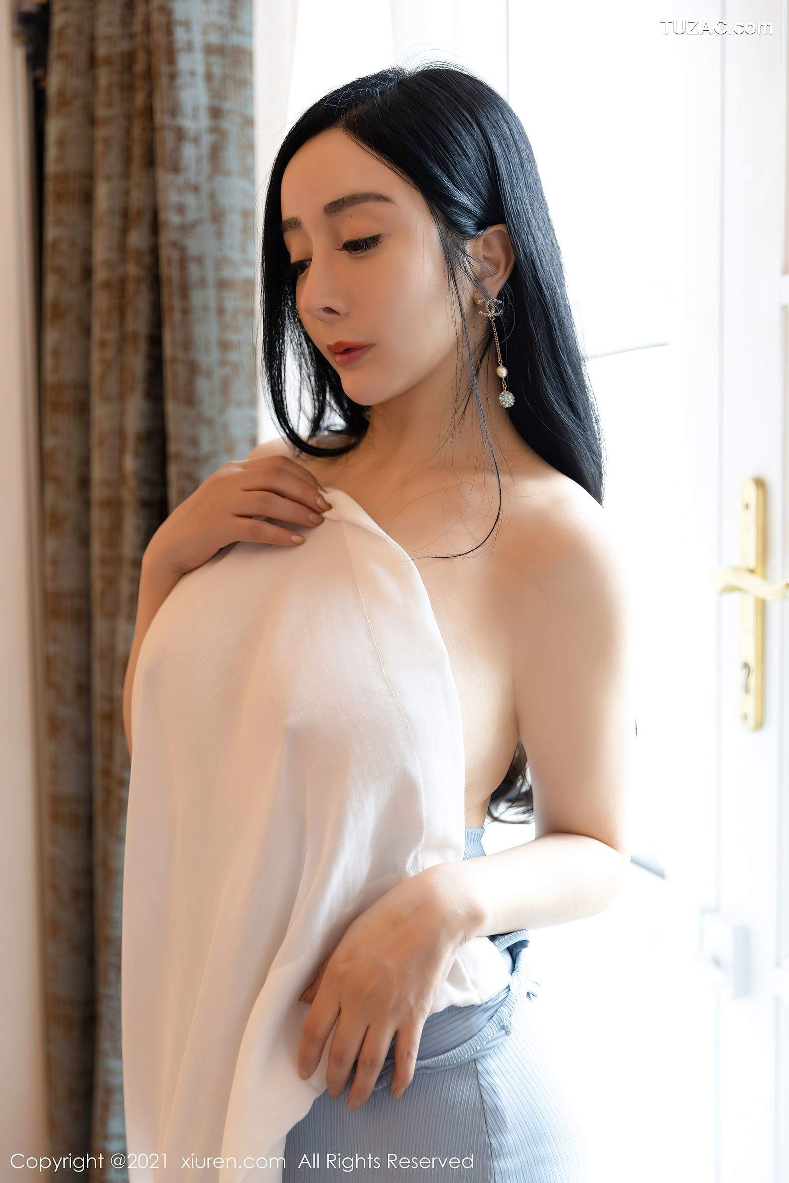 XiuRen秀人网-3122-允爾-厦门旅拍-蓝色轻透长裙豪乳朦胧丝袜-2021.02.22