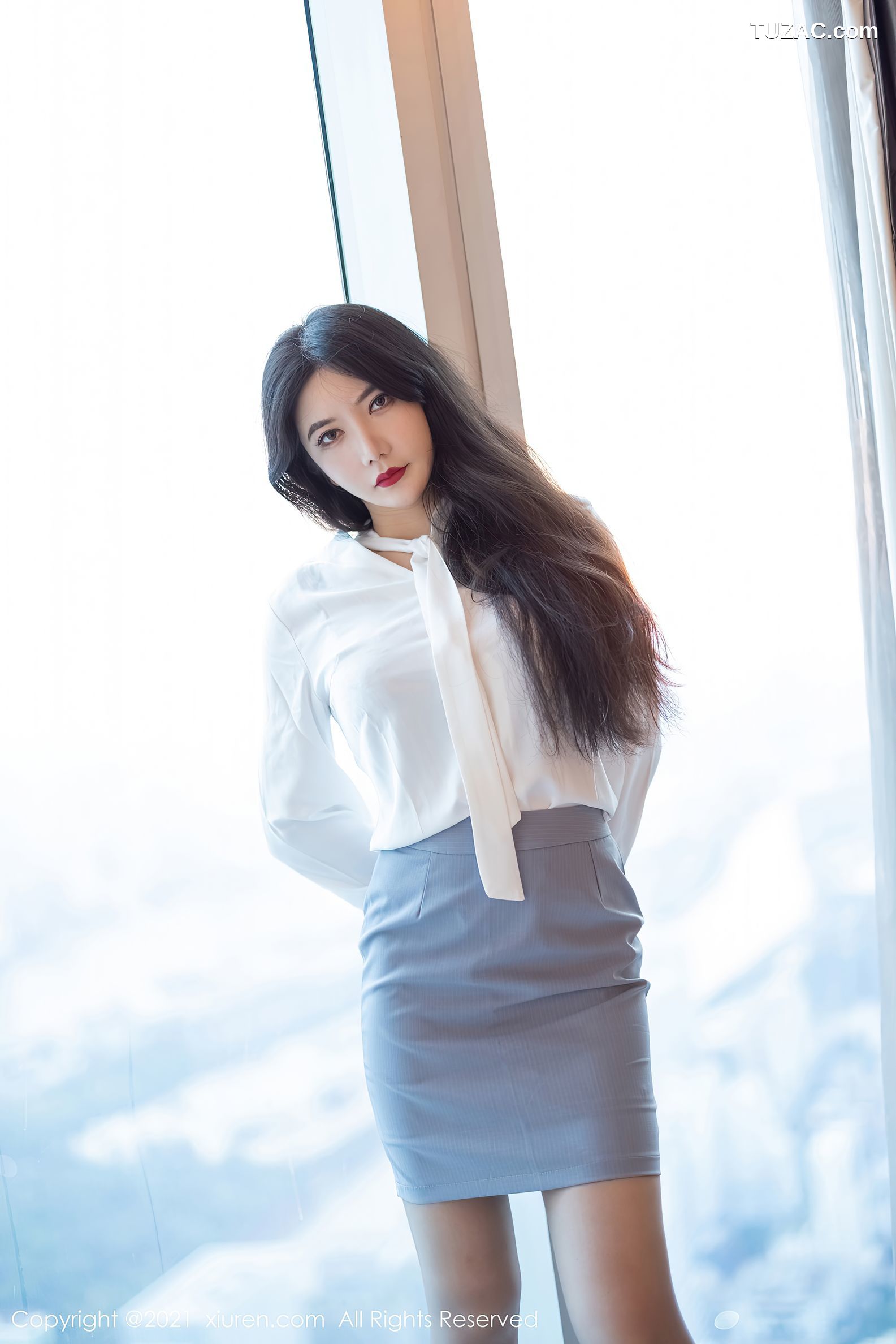 XiuRen秀人网-3127-心妍小公主-职场制服OL主题蕾丝内衣-2021.02.23