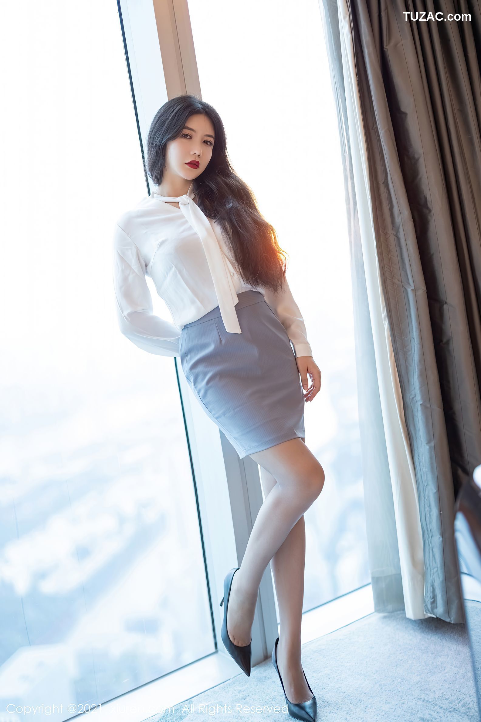 XiuRen秀人网-3127-心妍小公主-职场制服OL主题蕾丝内衣-2021.02.23