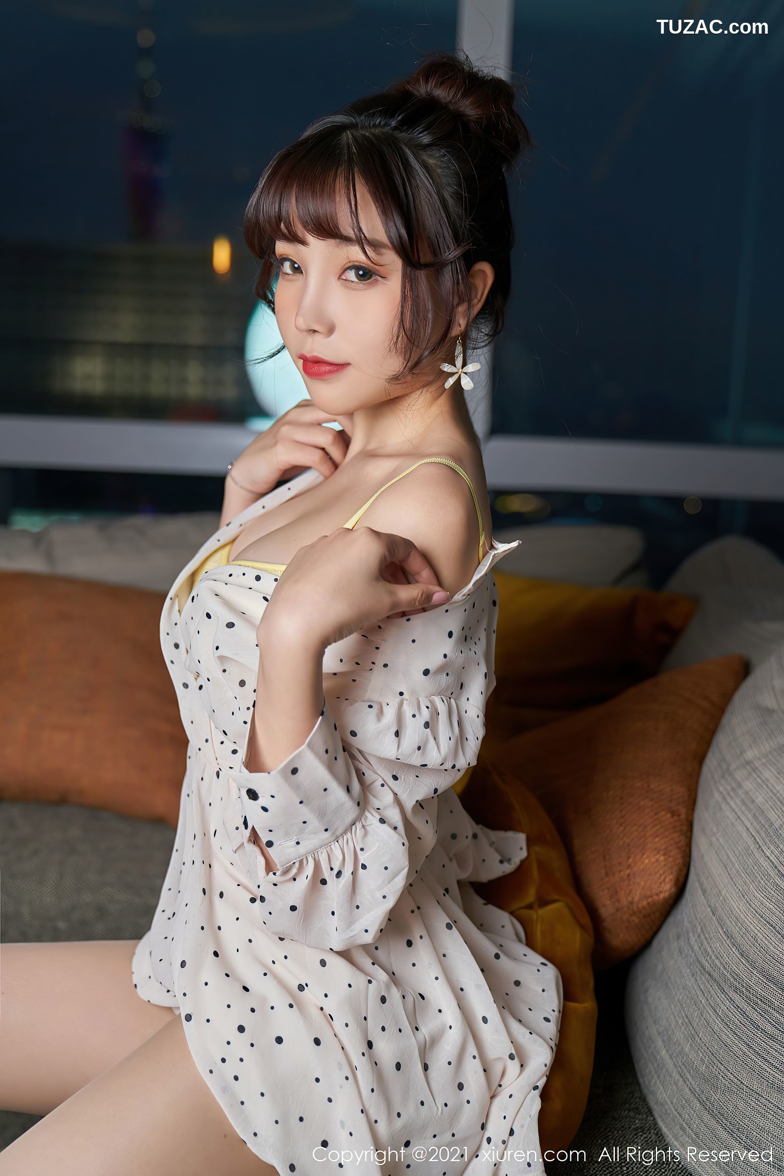 XiuRen秀人网-3145-芝芝Booty-碎花裙黄色内衣绝佳身材惹火-2021.02.26