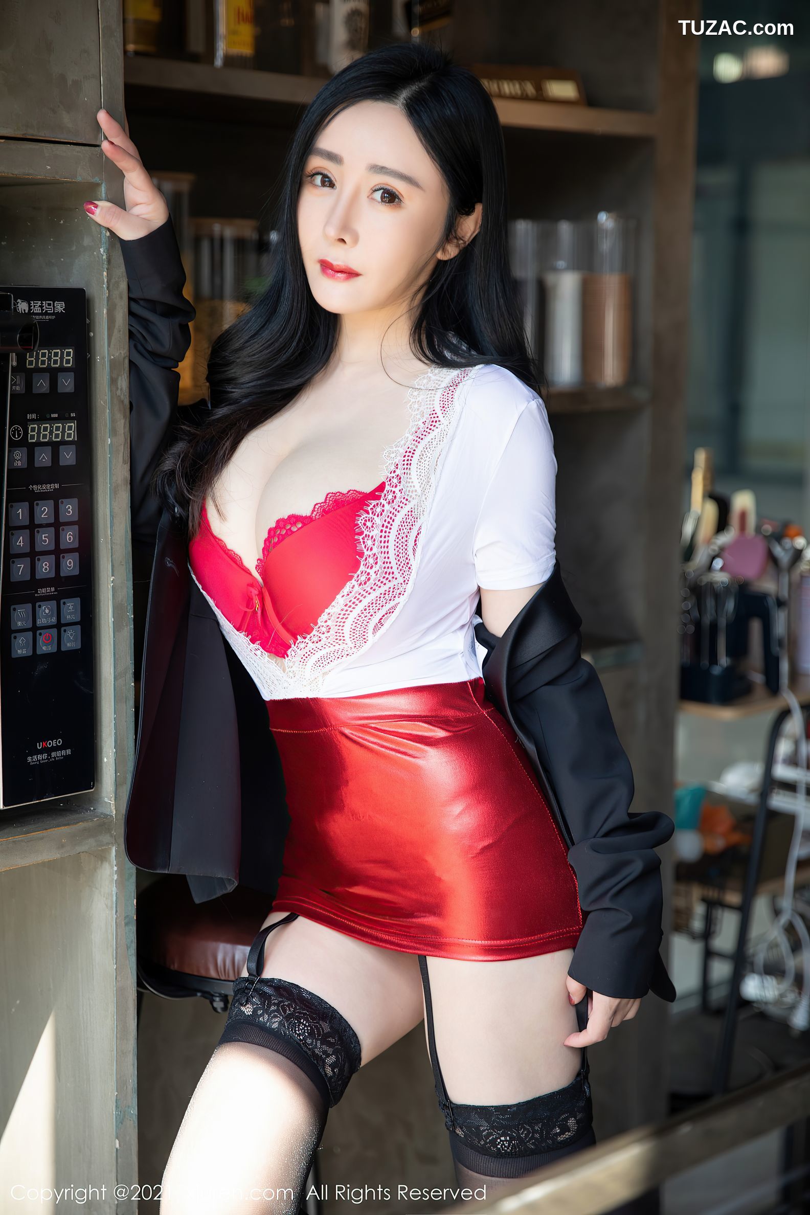 XiuRen秀人网-3148-允爾-元宵节剧情主题猩红内衣蕾丝吊带袜-2021.03.01