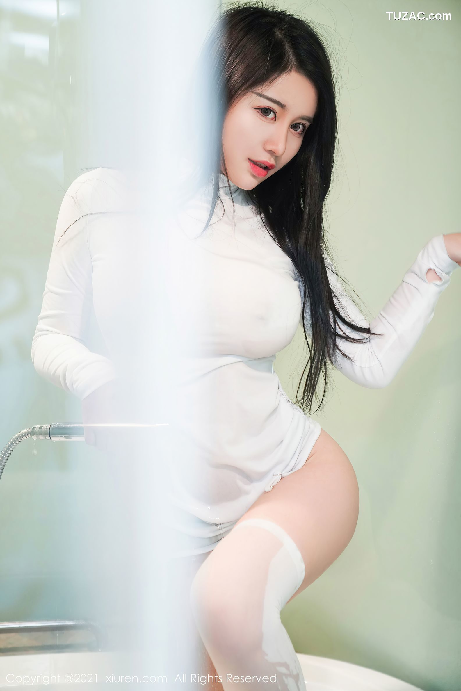 XiuRen秀人网-3162-美七Mia-白色紧身衣白色吊带袜真空-2021.03.04