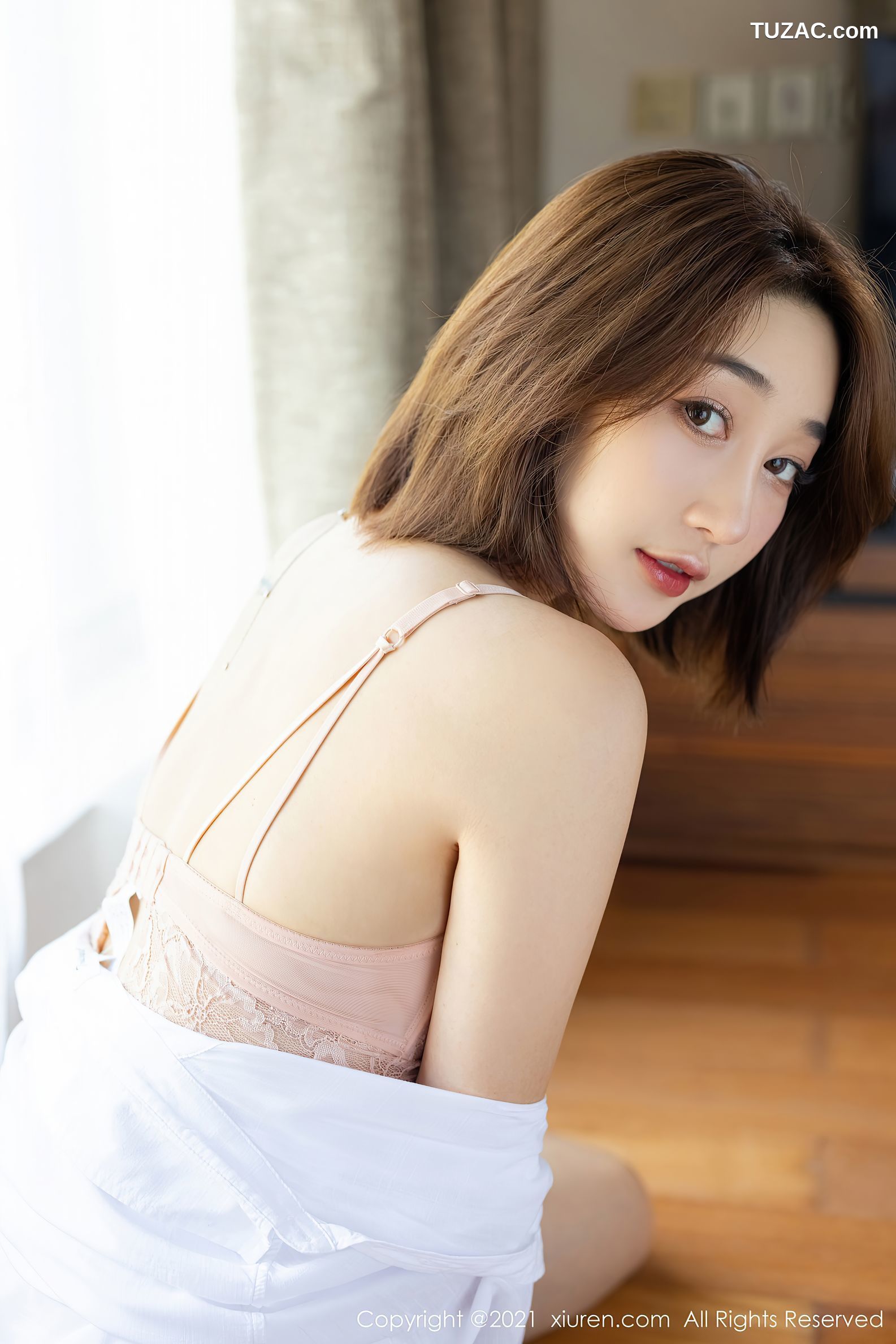 XiuRen秀人网-3193-九月生-性感白衬衣粉色内衣-2021.03.12