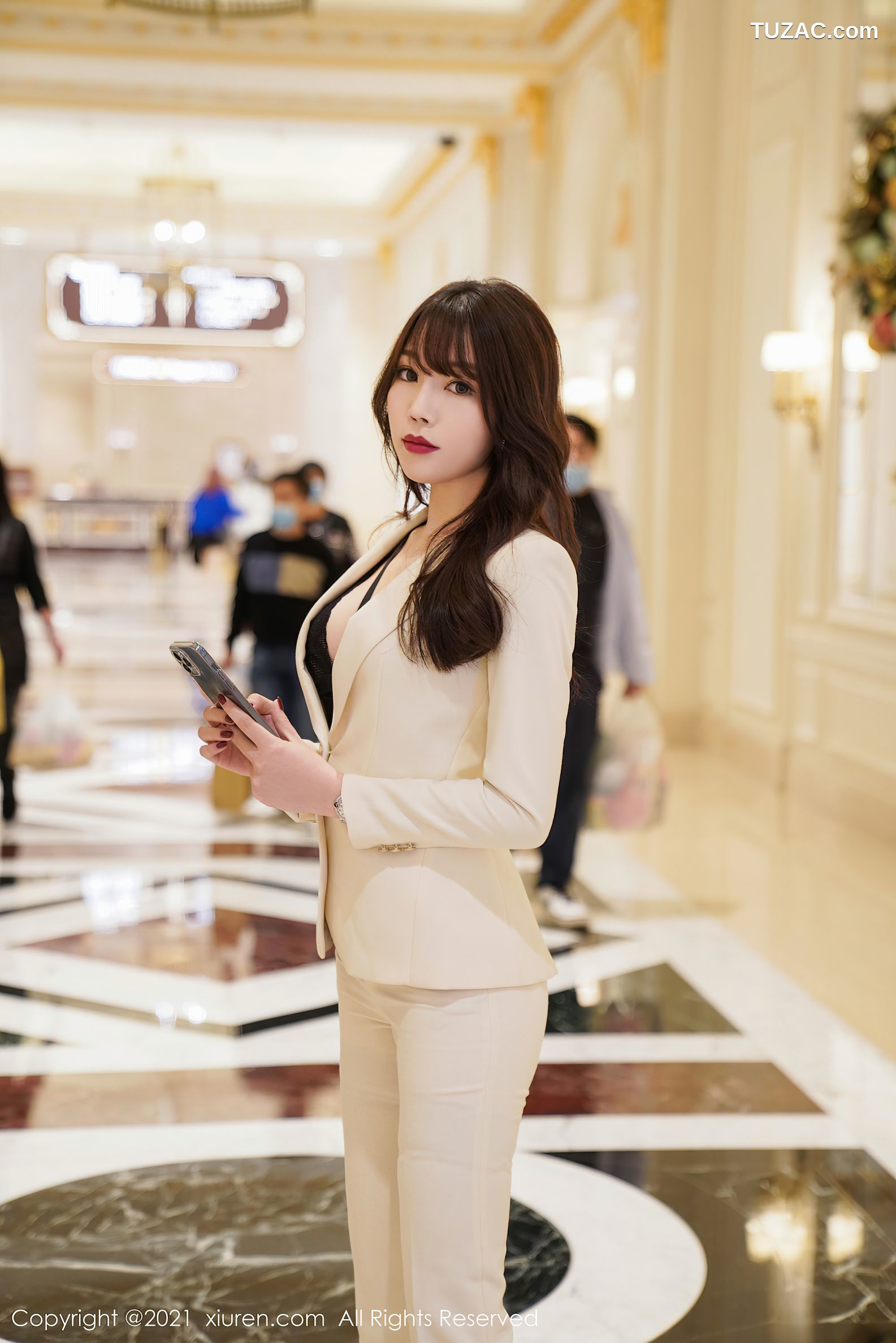 XiuRen秀人网-3195-芝芝Booty-澳门旅拍-制服缕空蕾丝内衣-2021.03.12