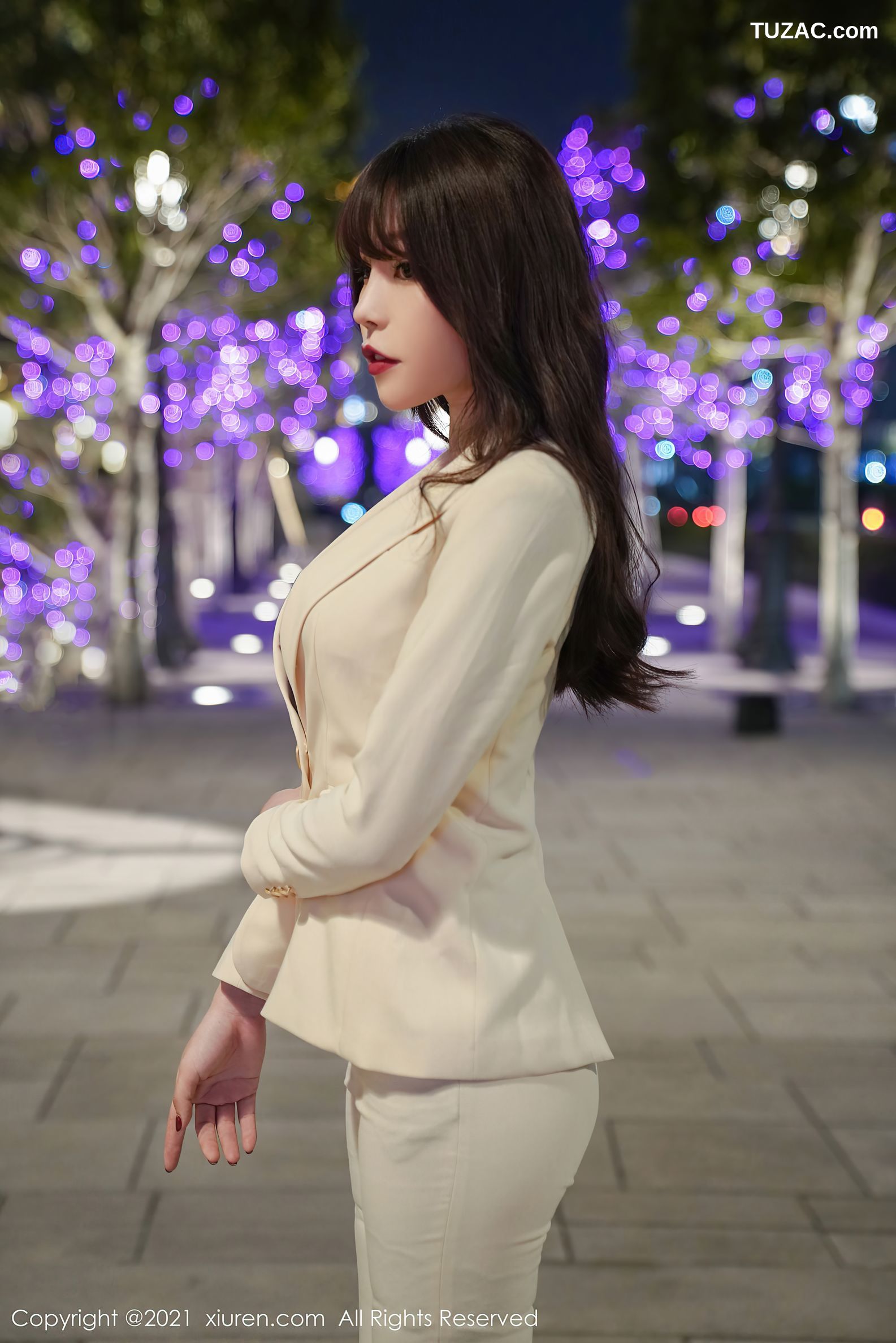 XiuRen秀人网-3195-芝芝Booty-澳门旅拍-制服缕空蕾丝内衣-2021.03.12