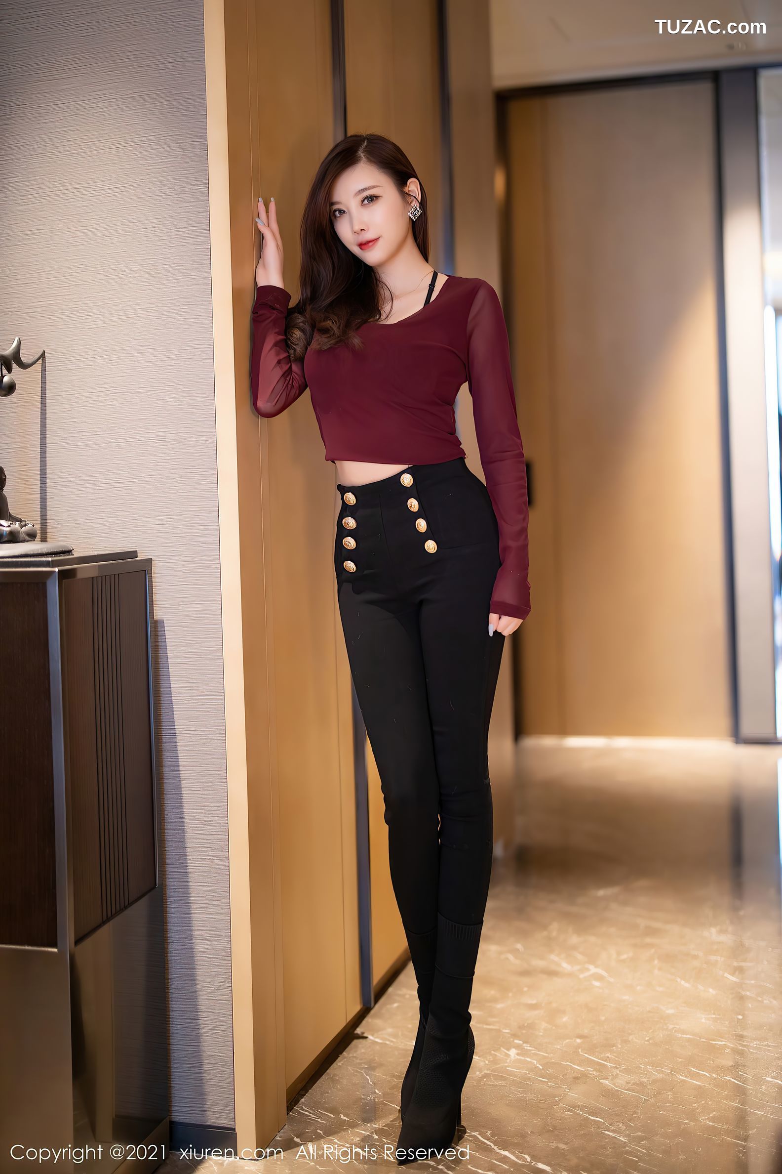 XiuRen秀人网-3208-杨晨晨sugar-r都市OL风性感黑色内衣-2021.03.16