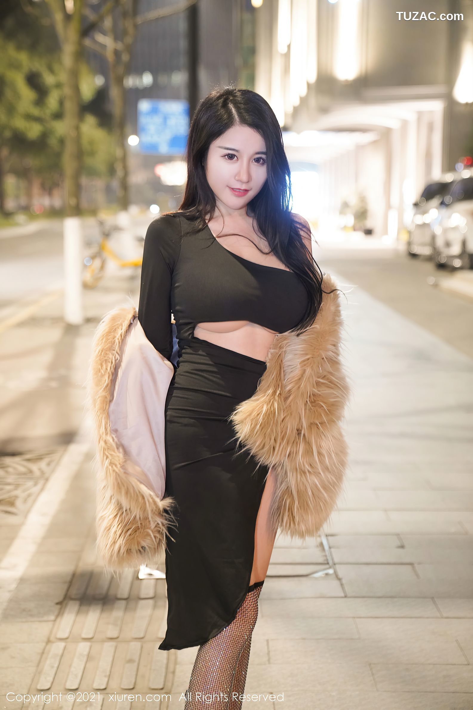 XiuRen秀人网-3222-美七Mia-户外轻薄皮草服饰性感黑色内衣-2021.03.19