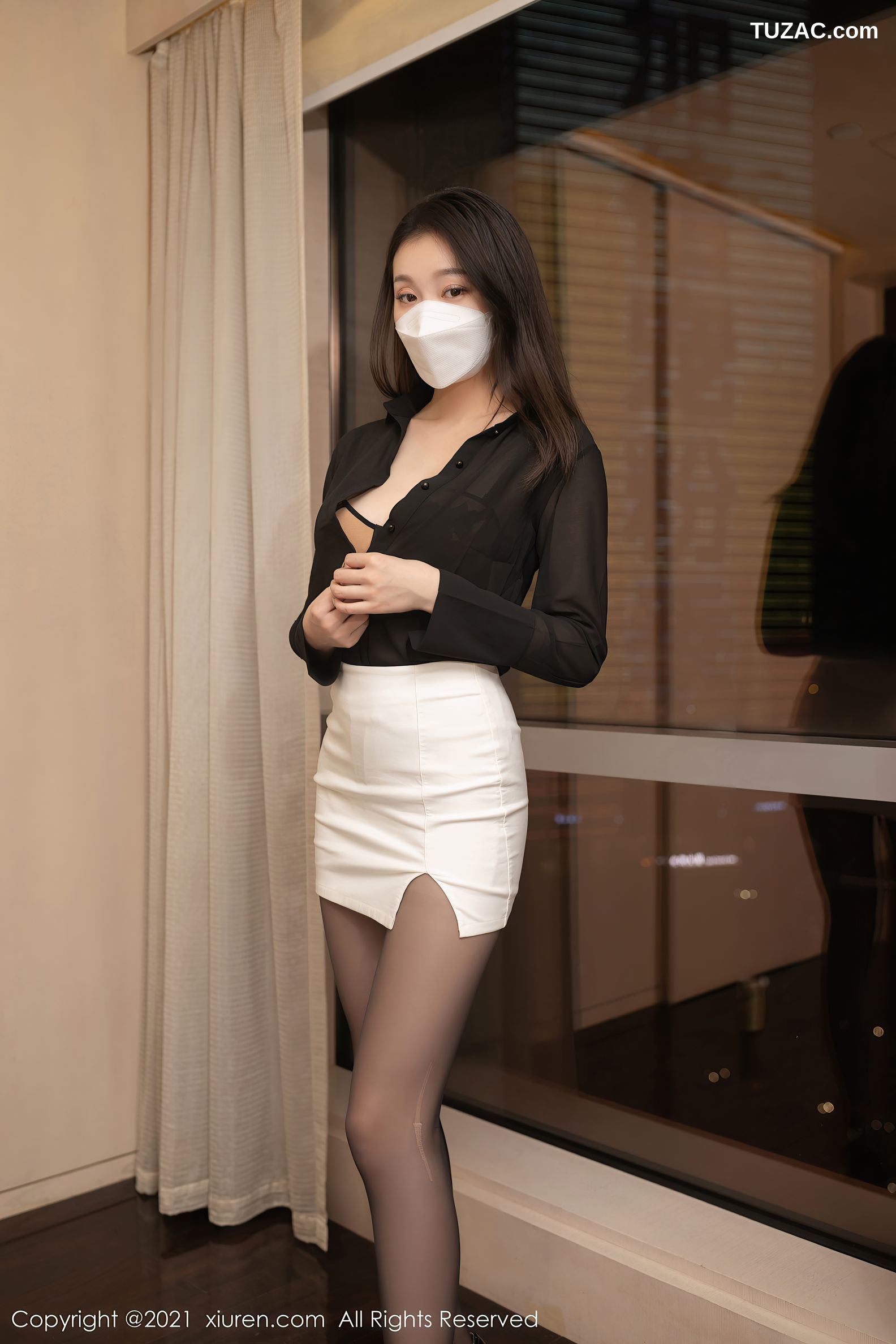 XiuRen秀人网-3223-安然Maleah-贴纸游戏主题黑丝裤袜-2021.03.19