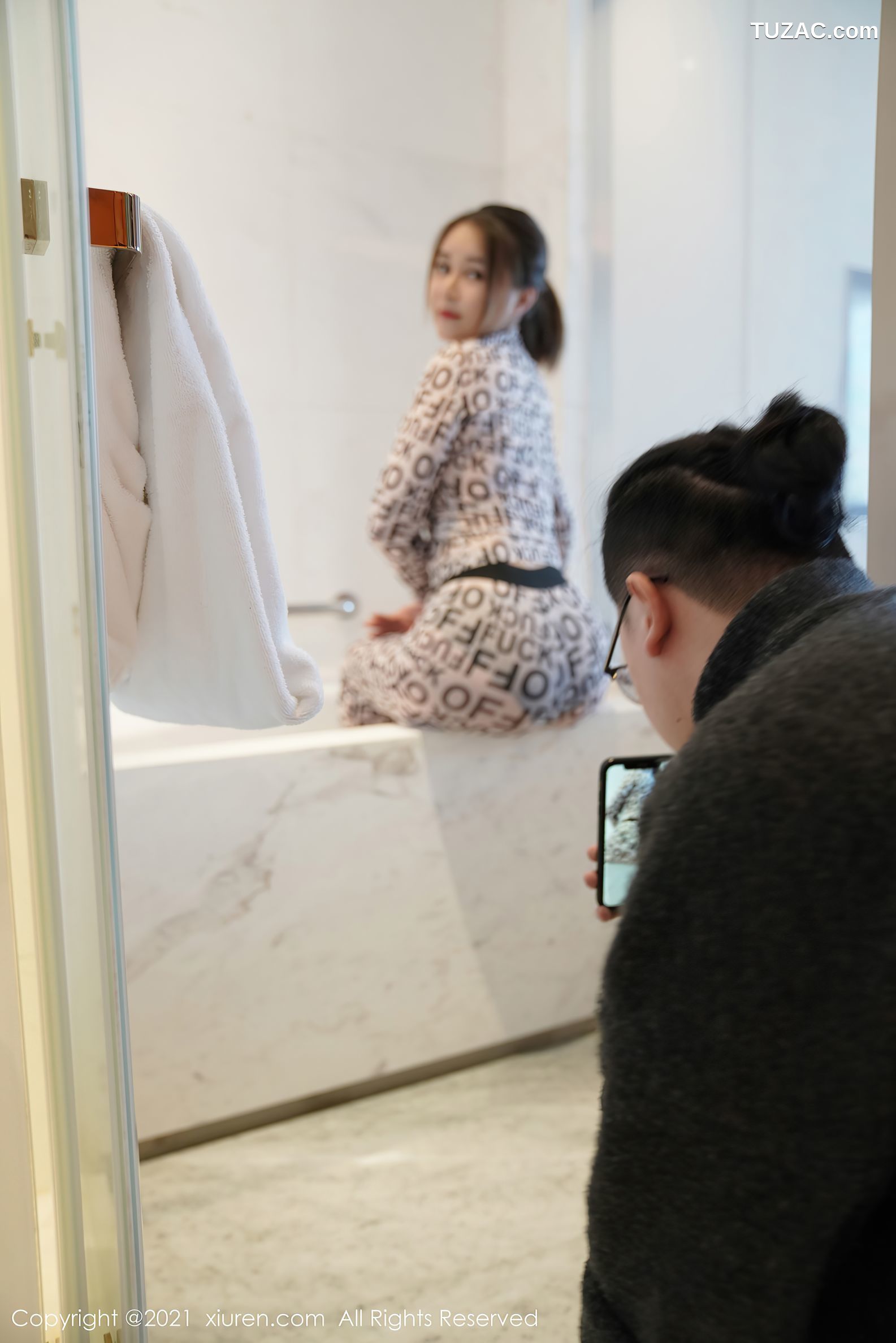 XiuRen秀人网-3225-凯竹廿十-性感紧身薄纱服饰-2021.03.22