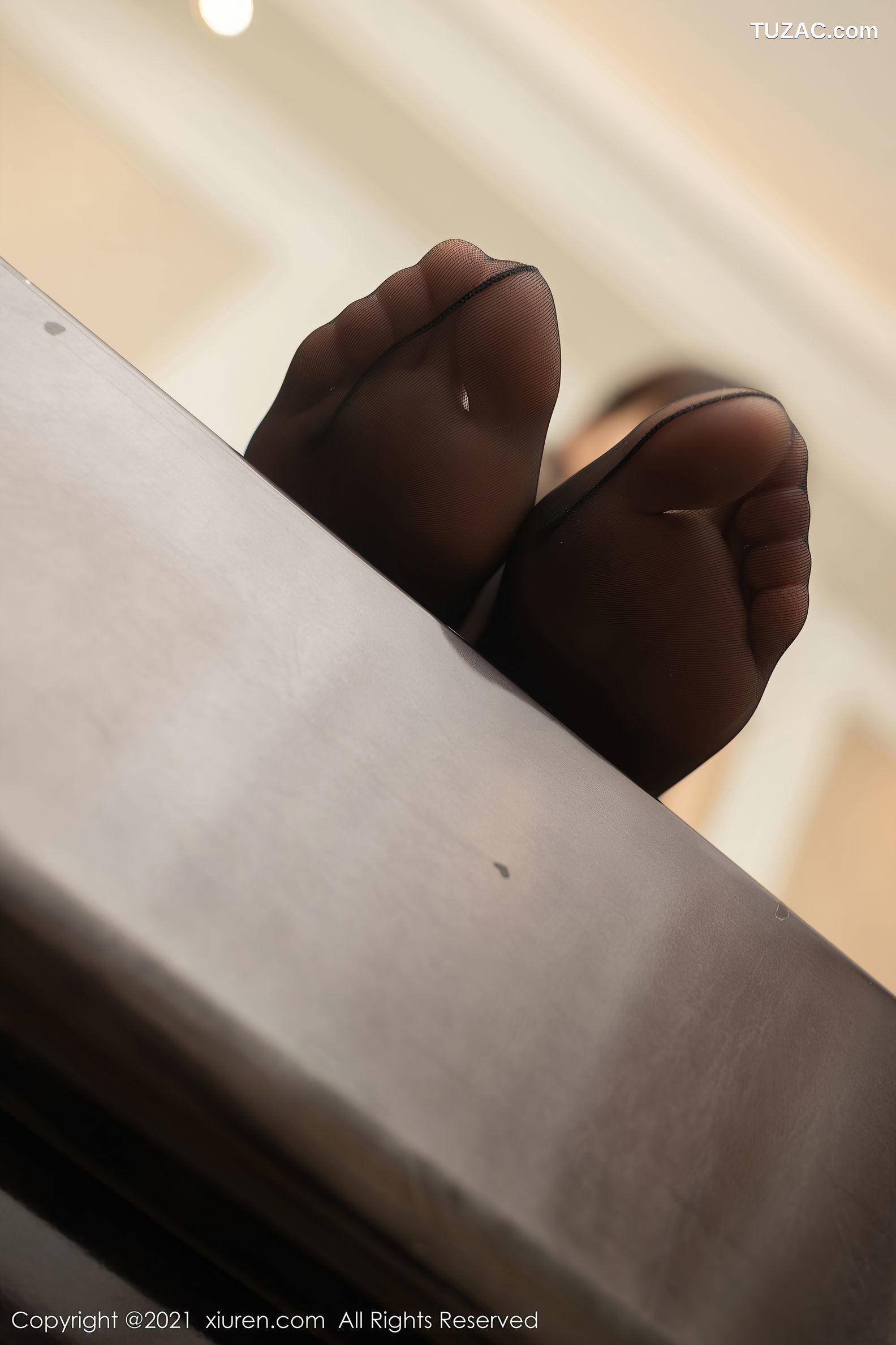 XiuRen秀人网-3246-陆萱萱-职场制服性感内衣超薄黑丝-2021.03.25