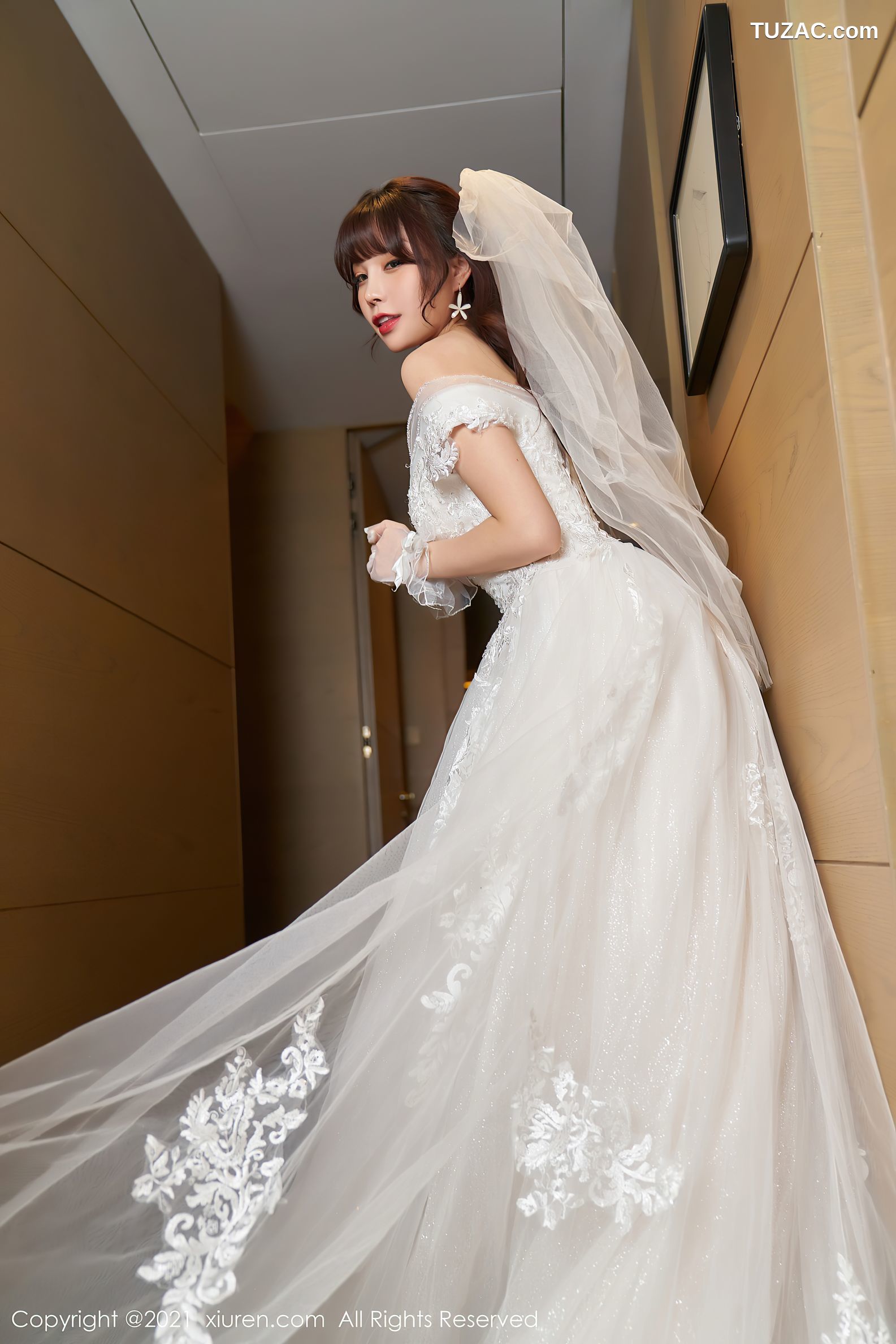 XiuRen秀人网-3248-芝芝Booty-唯美婚纱主题薄透轻纱-2021.03.26
