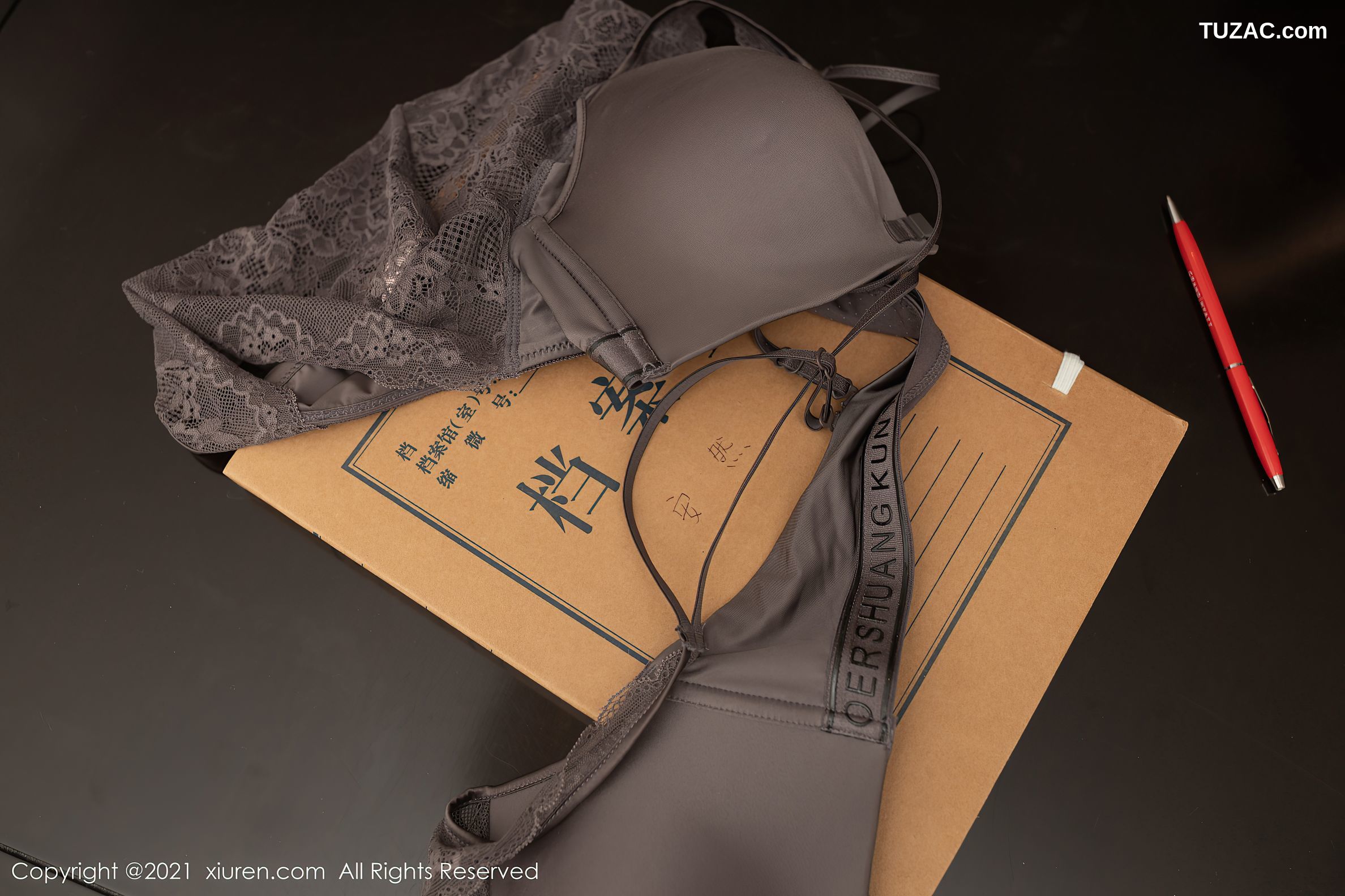 XiuRen秀人网-3255-安然Maleah-成都旅拍-秘书面试主题黑丝-2021.03.29